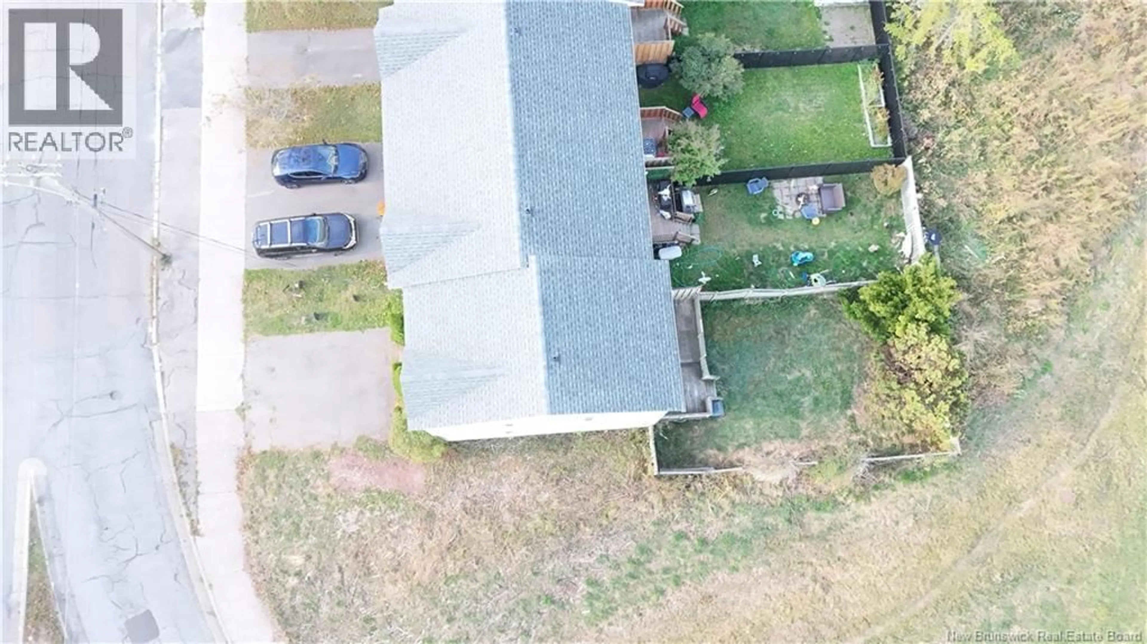 A pic from outside/outdoor area/front of a property/back of a property/a pic from drone, building for 193 KING STREET, Saint John New Brunswick E2M1S7