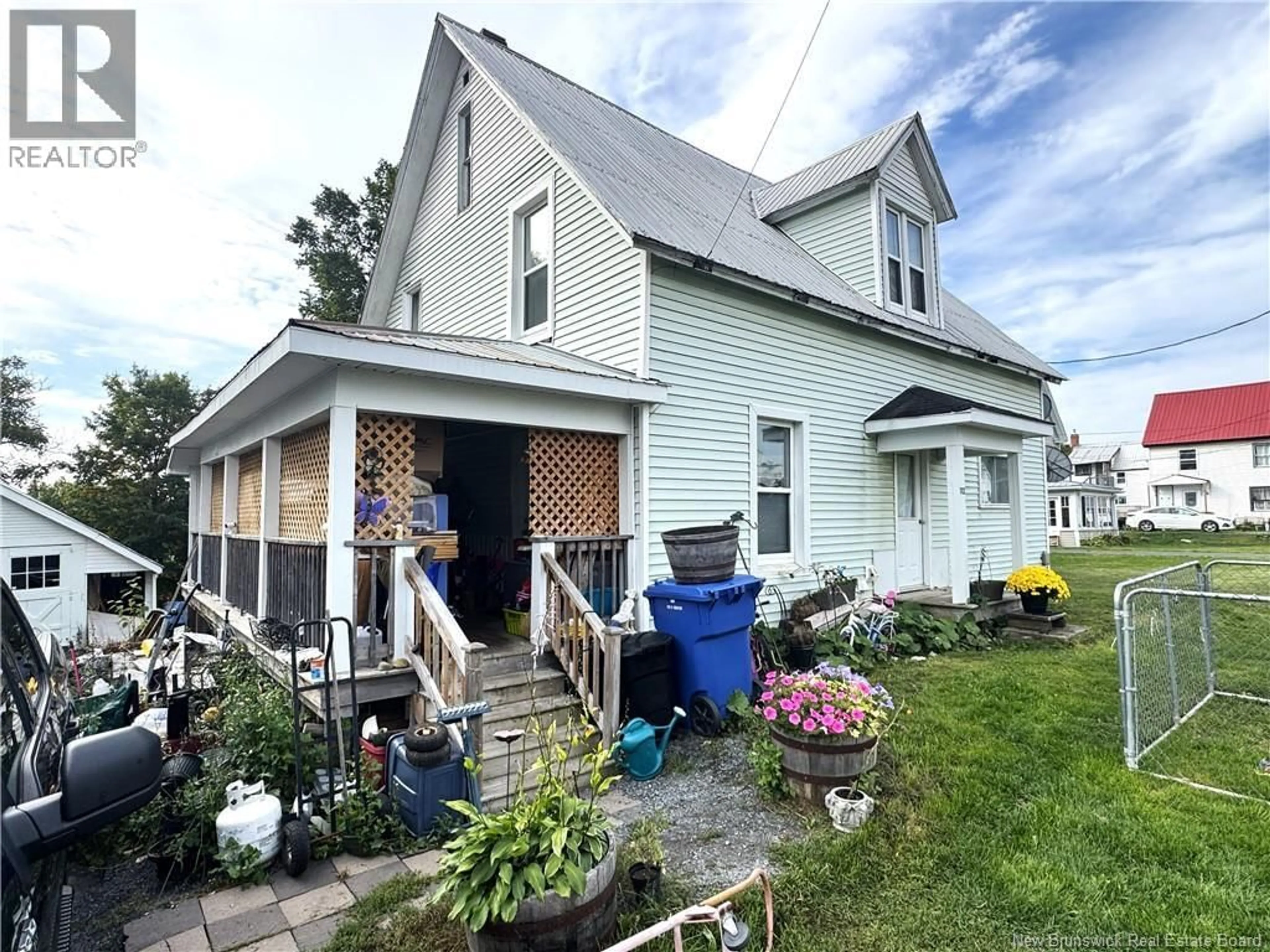 Home with vinyl exterior material, street for 113 SAINT JOHN STREET, Woodstock New Brunswick E7M2T8