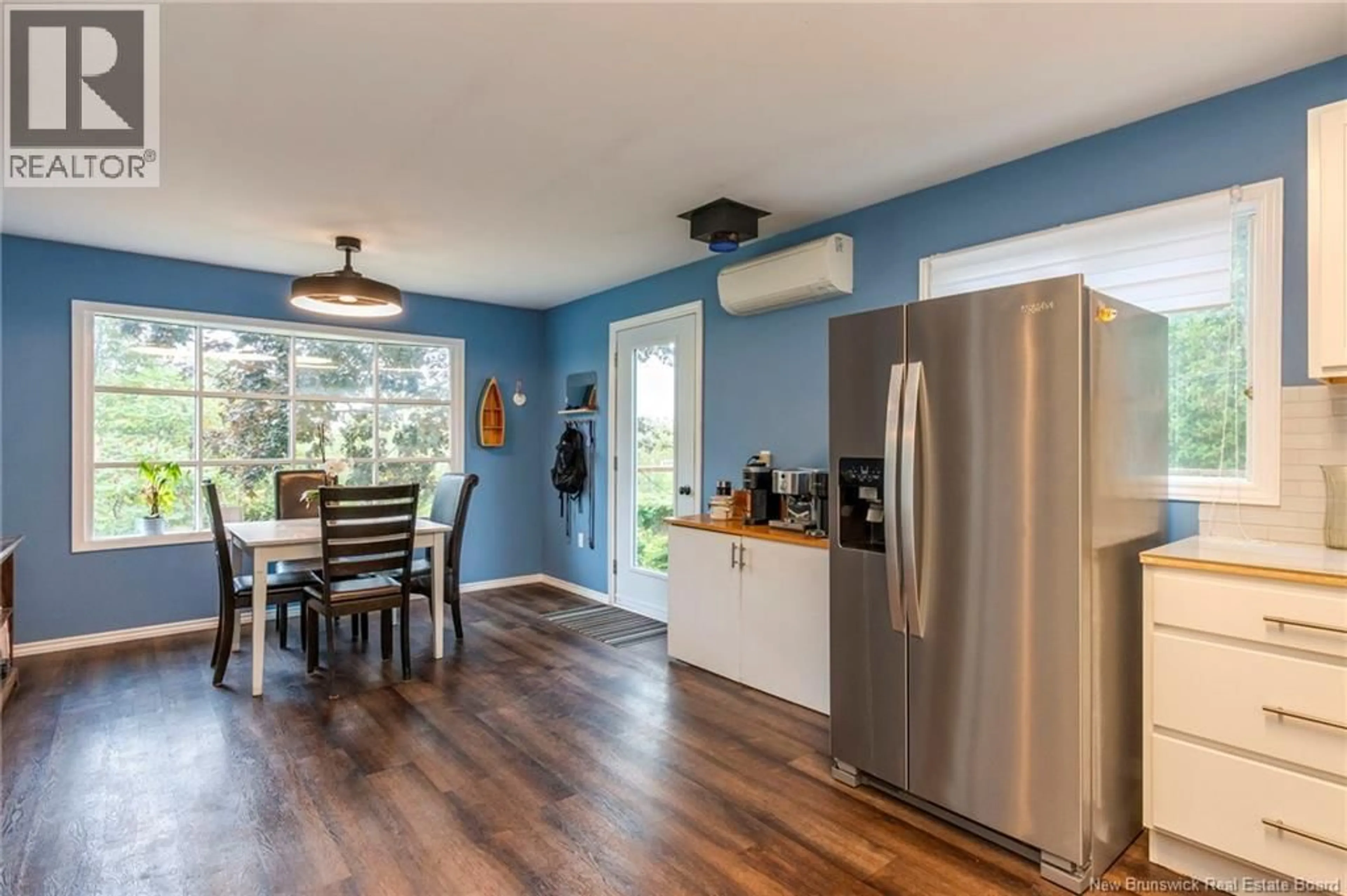 Open concept kitchen, wood/laminate floor for 420 BEULAH ROAD, Browns Flat New Brunswick E2M2R6