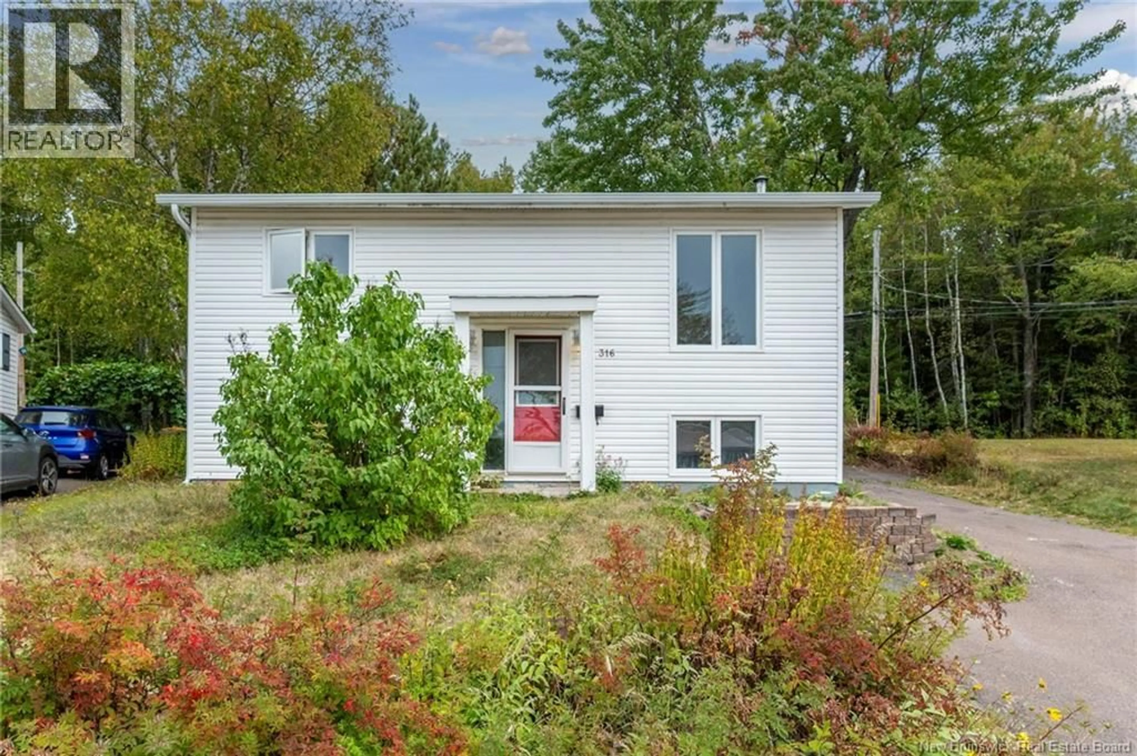 Home with vinyl exterior material, building for 316 WESTBROOK CIRCLE, Moncton New Brunswick E1E2M2