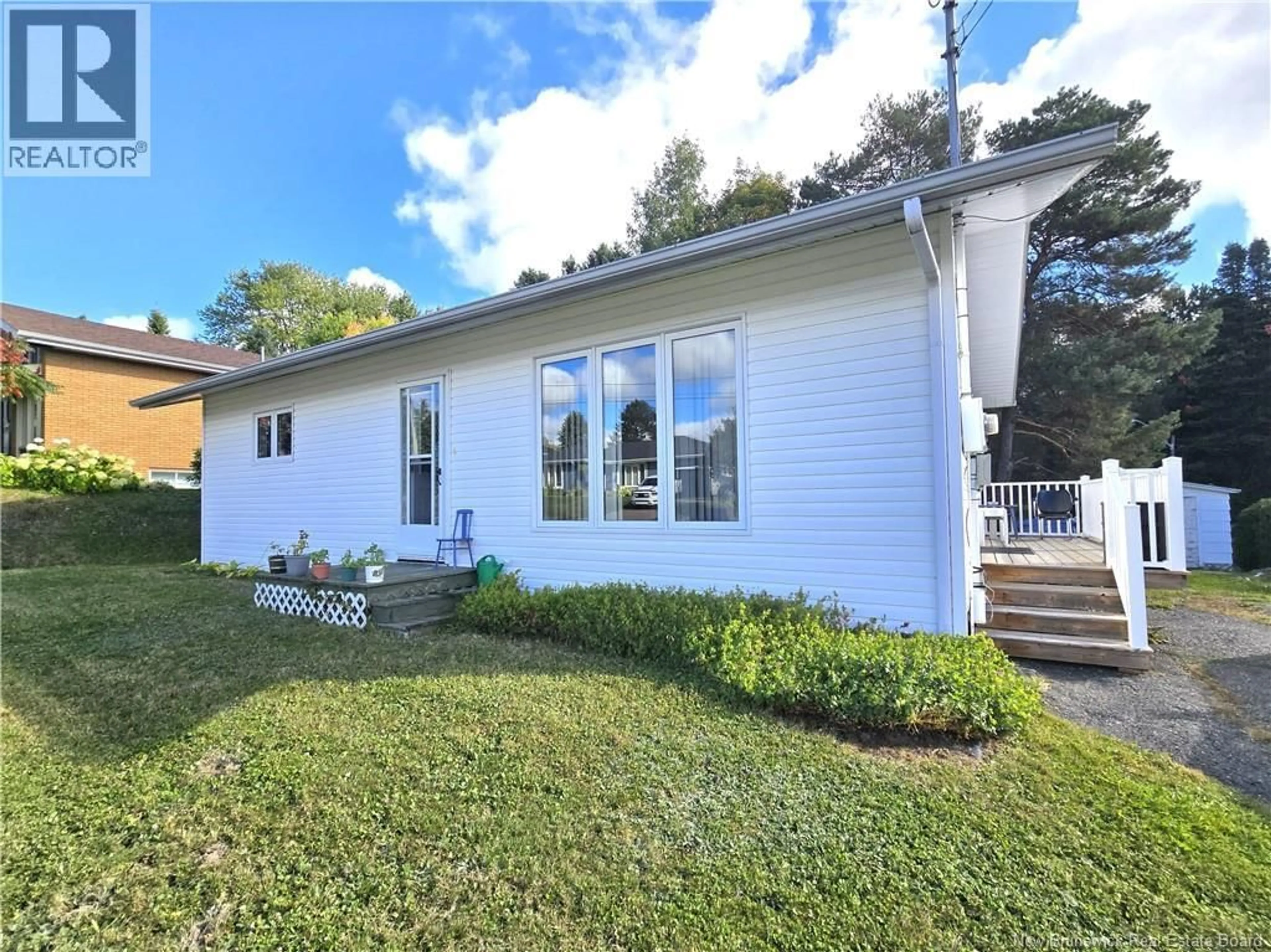 Home with vinyl exterior material, unknown for 19 J.-GASPARD-BOUCHER AVENUE, Edmundston New Brunswick E3V1P4