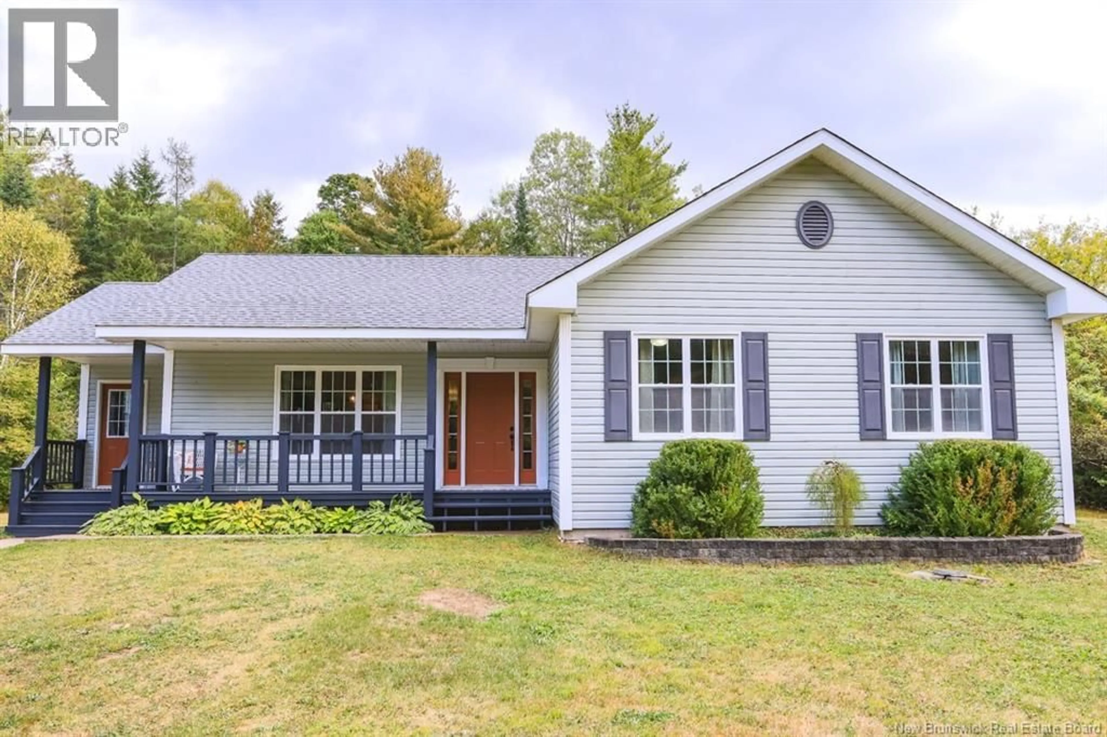 Home with vinyl exterior material, street for 126 DAYS CORNER ROAD, Lower Greenwich New Brunswick E5K4J9