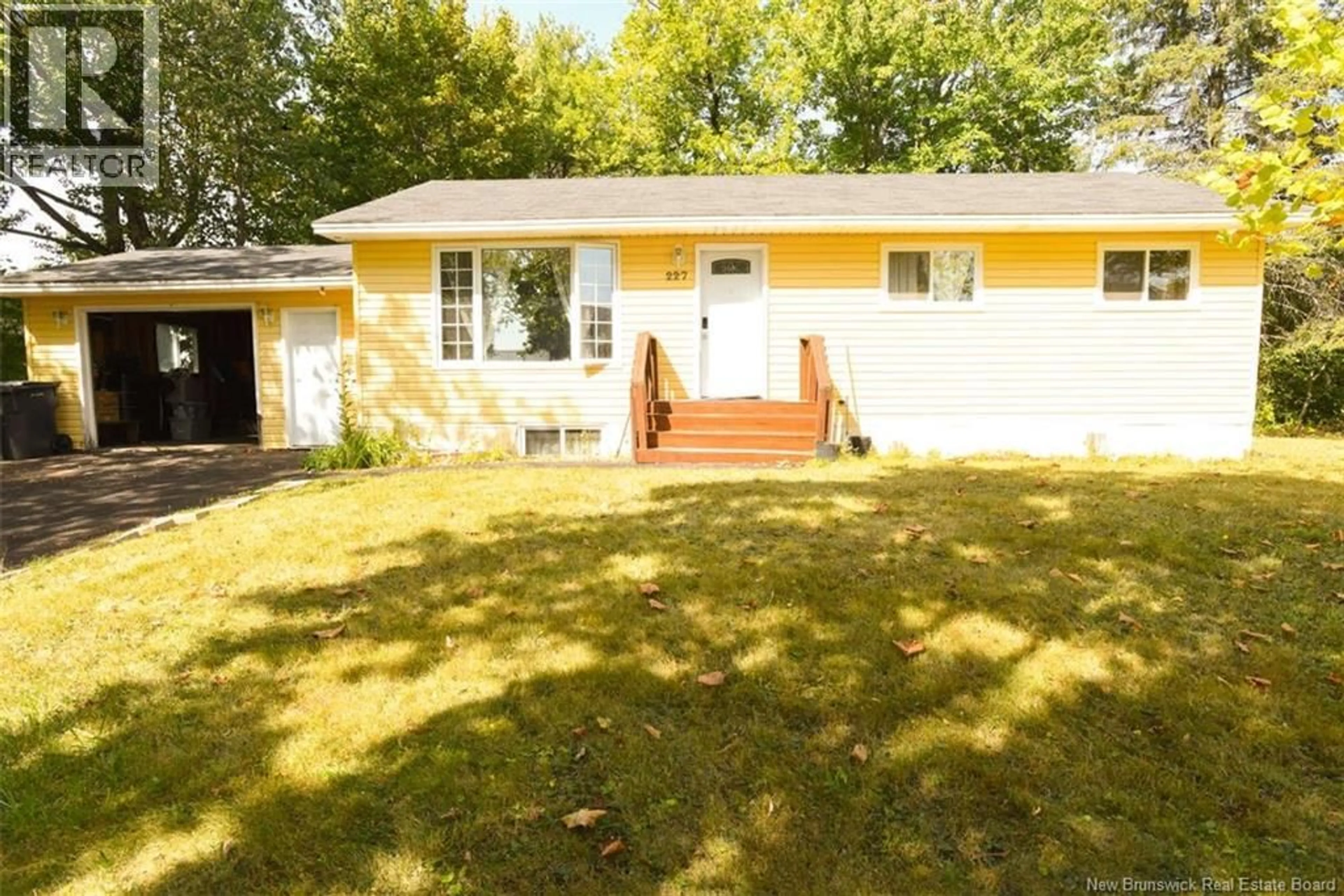 Patio, unknown for 227 LEEDS DRIVE, Fredericton New Brunswick E3B4S7
