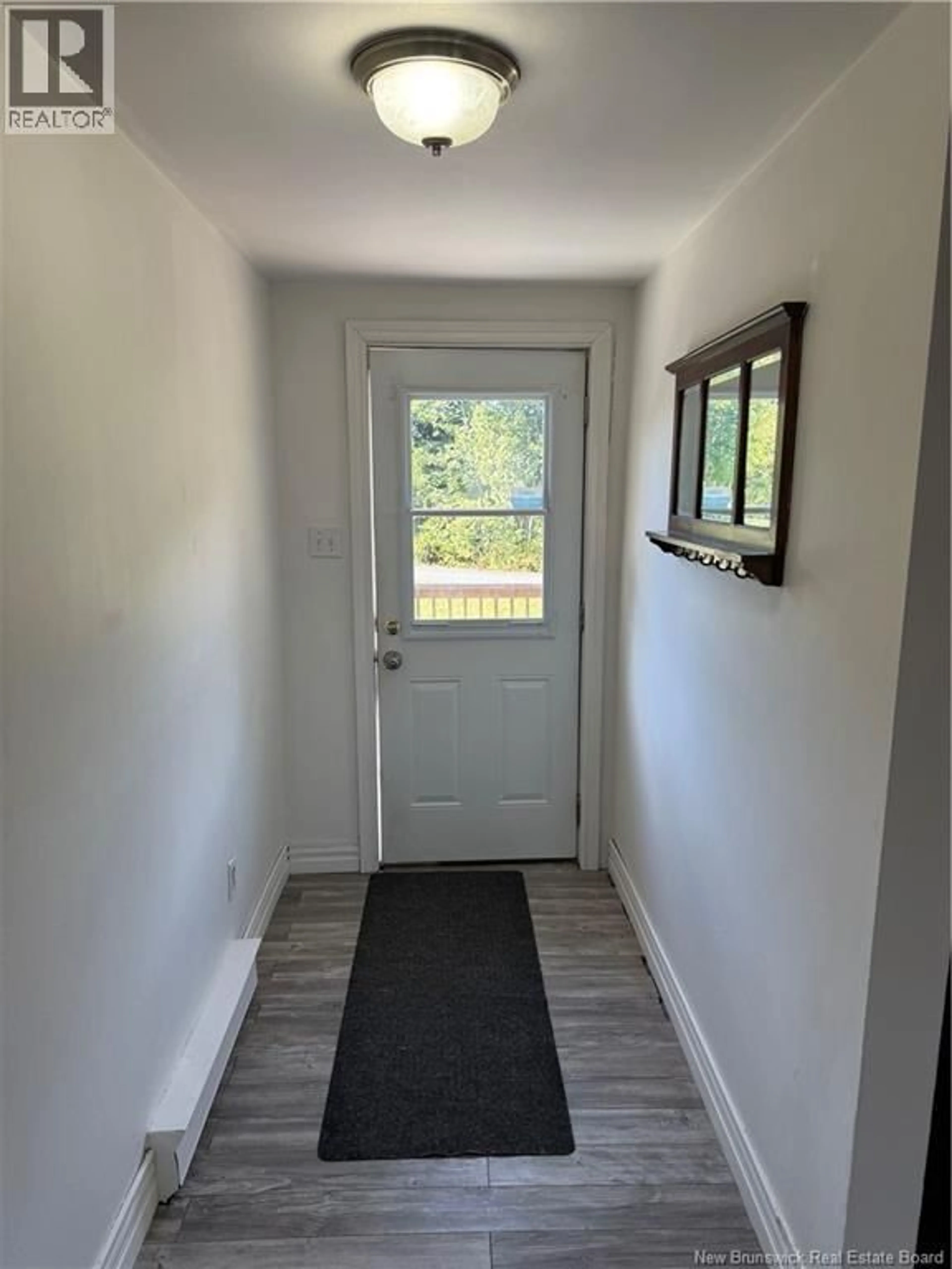 Indoor entryway for 144 DESMOND STREET, Miramichi New Brunswick E1N3Y4