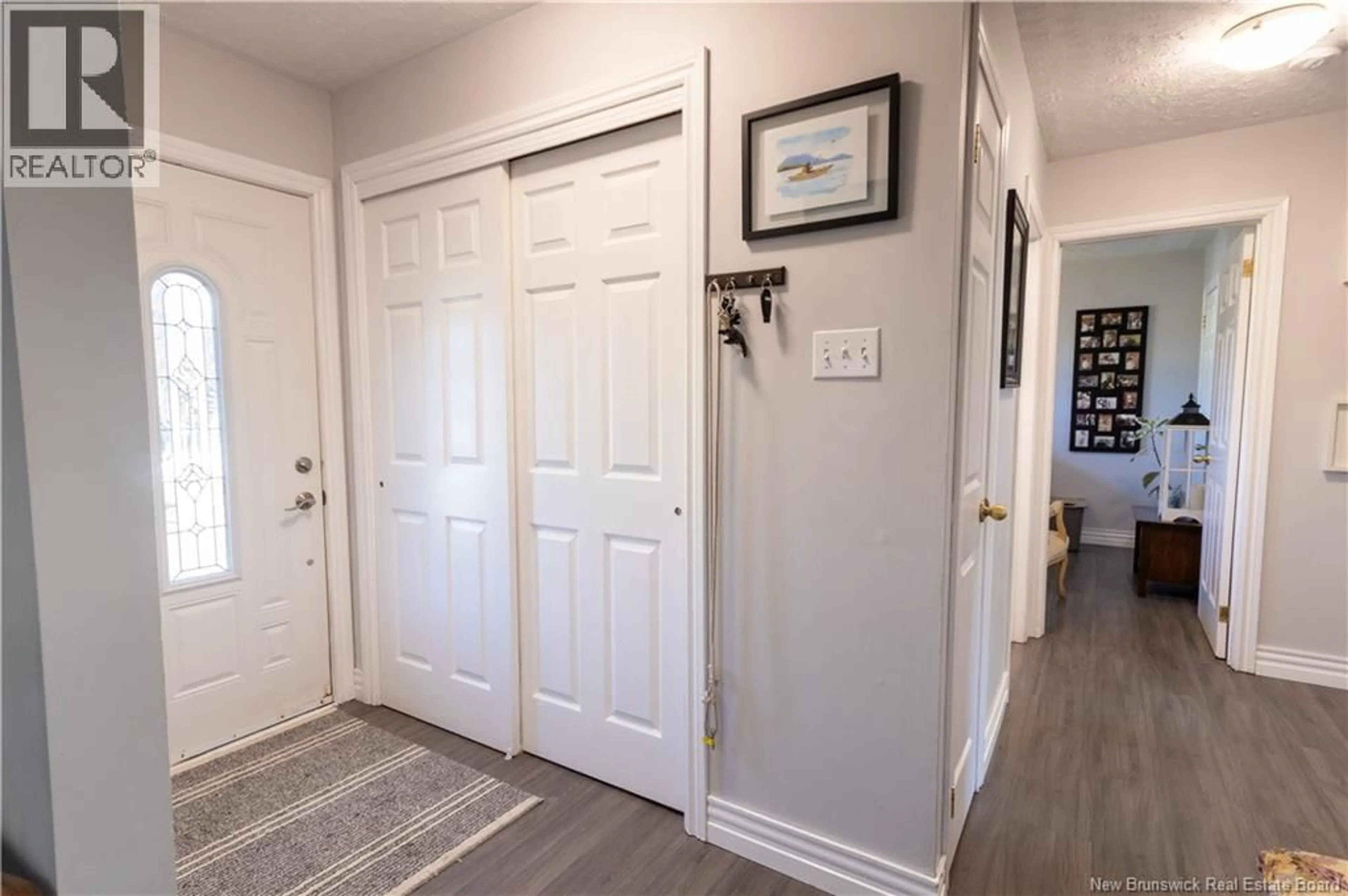 Indoor entryway for 411 COVERT STREET, Oromocto New Brunswick E2V1E8