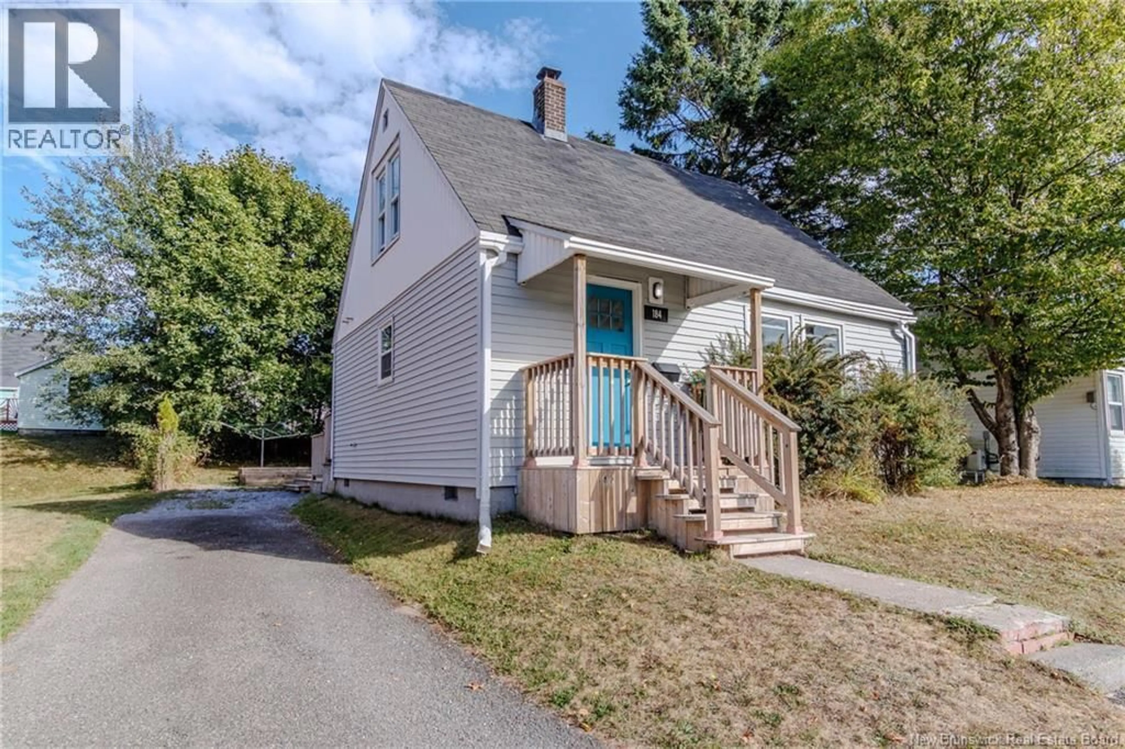 Home with vinyl exterior material, street for 184 LANSDOWNE AVENUE, Saint John New Brunswick E2K3A5