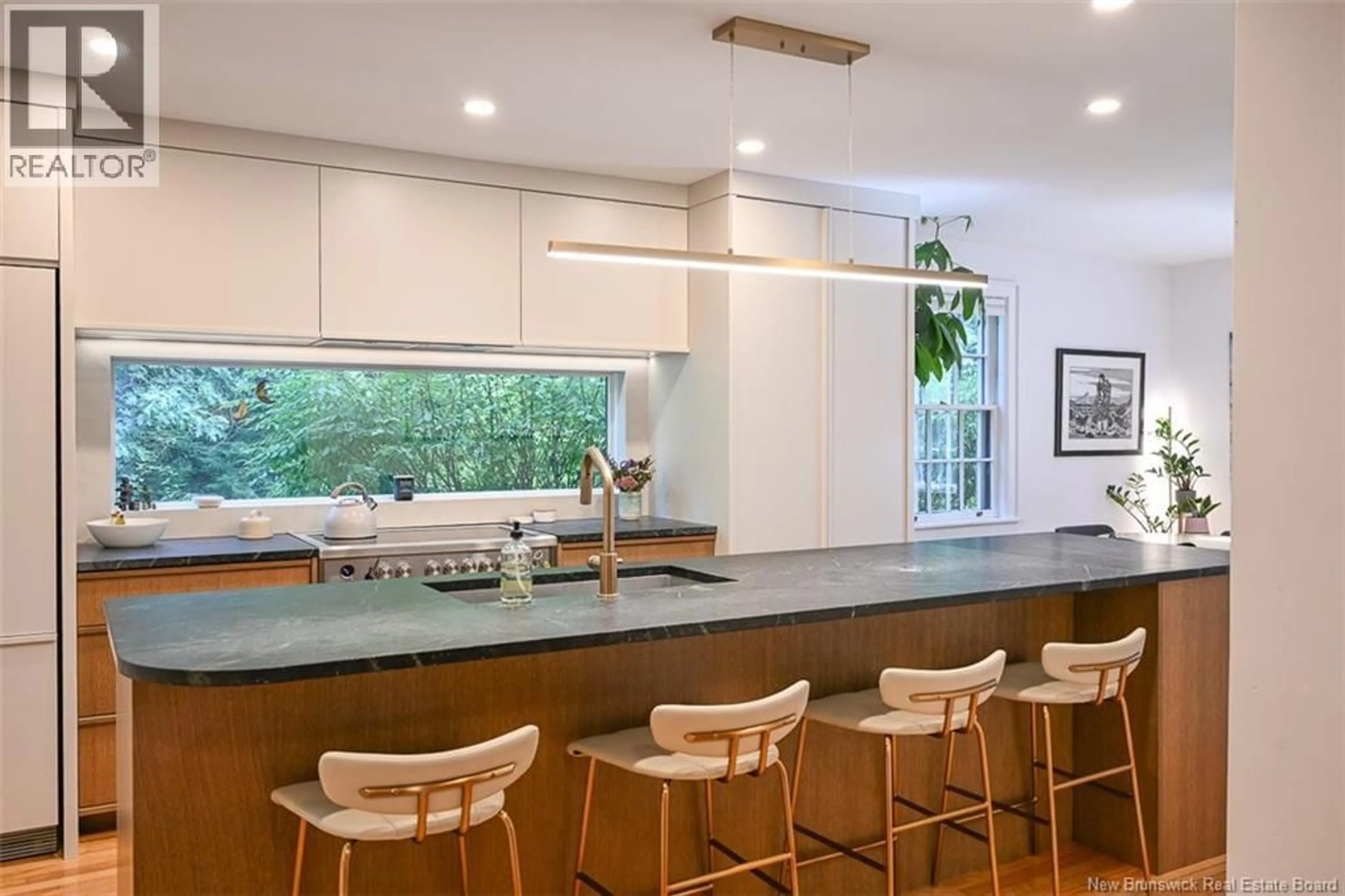 Contemporary kitchen, unknown for 102 ALEXANDRA STREET, Fredericton New Brunswick E3B1Y6