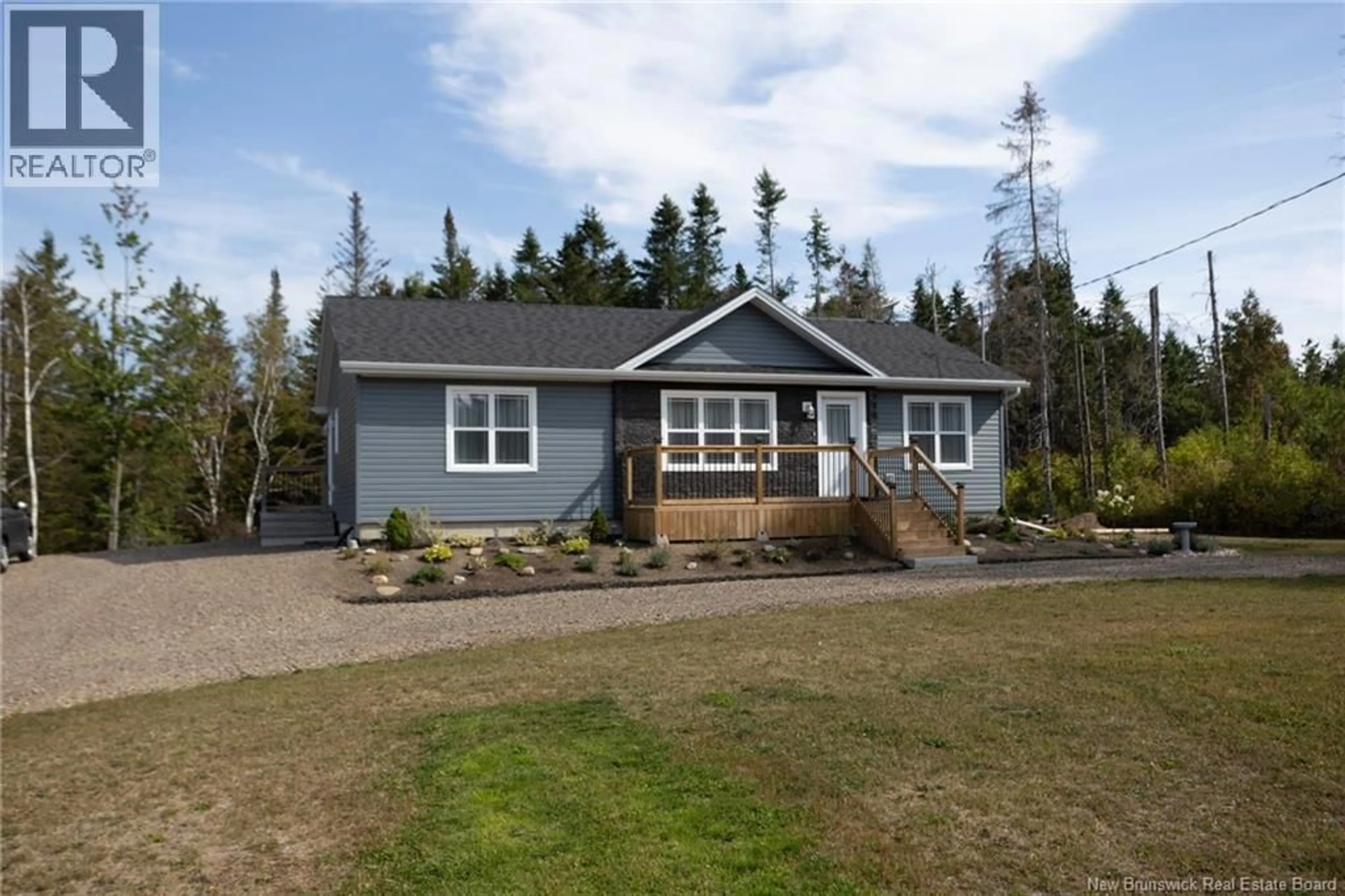 Home with vinyl exterior material, street for 85 ROUTE 3, New Market New Brunswick E6K2W3