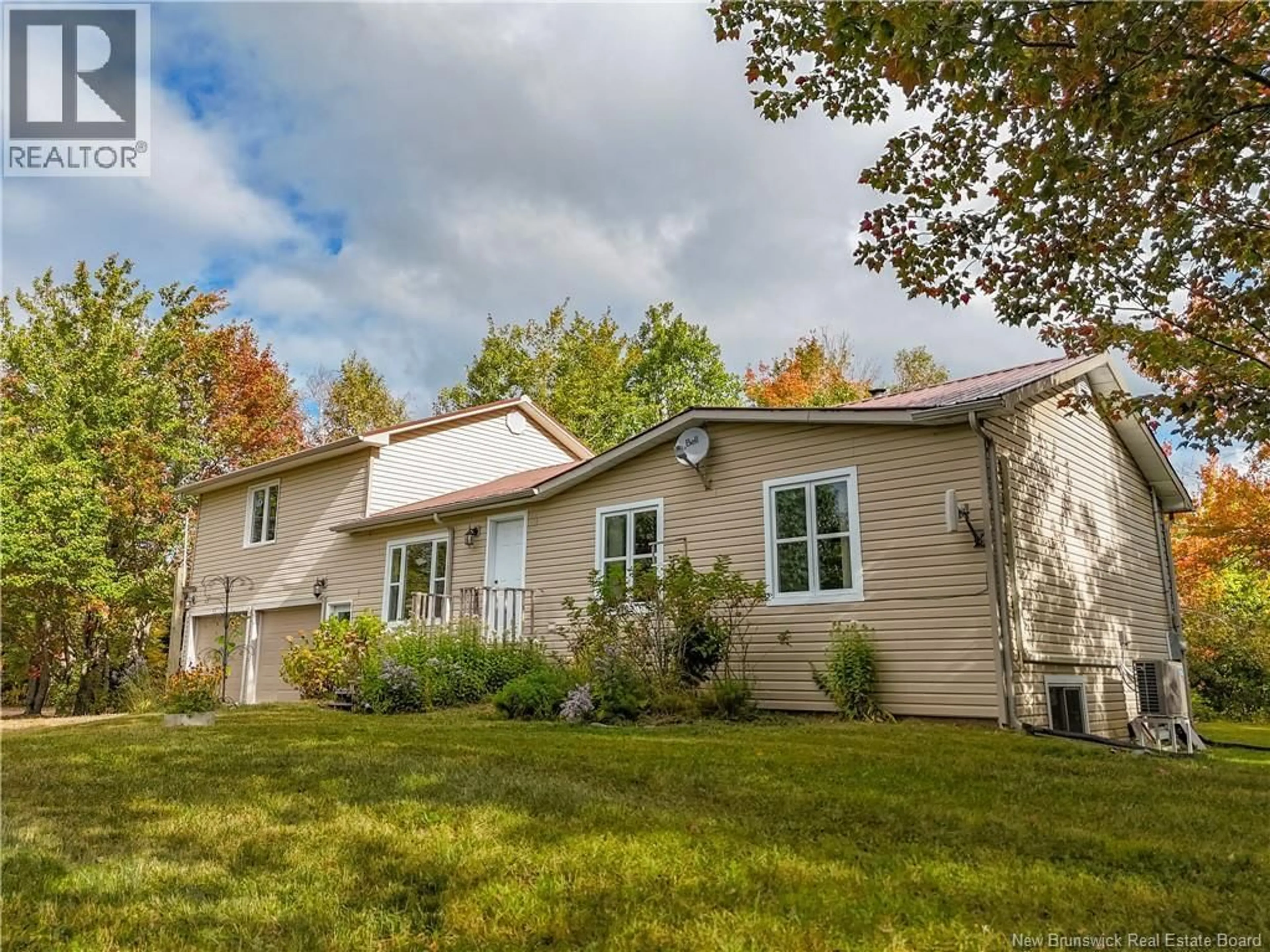 Home with vinyl exterior material, unknown for 60 ROUTE 635, Lake George New Brunswick E6K3P9