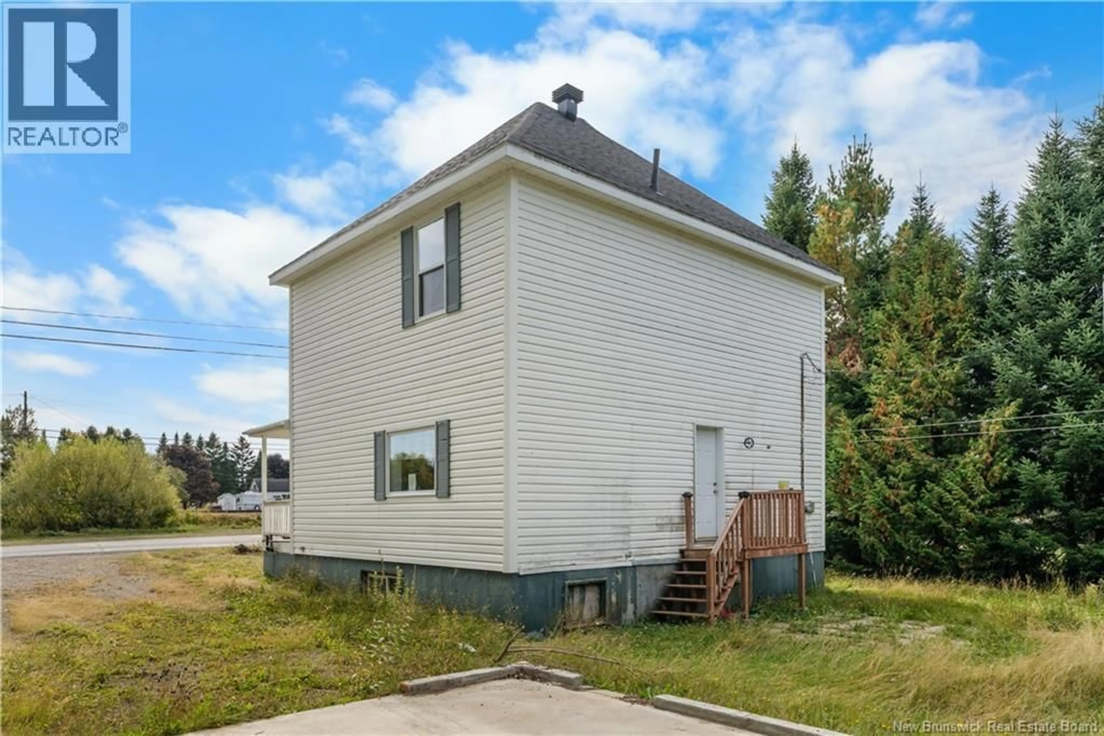 Home with vinyl exterior material, building for 9 GOULETTE POINT ROAD, Charlo New Brunswick E8E2K3
