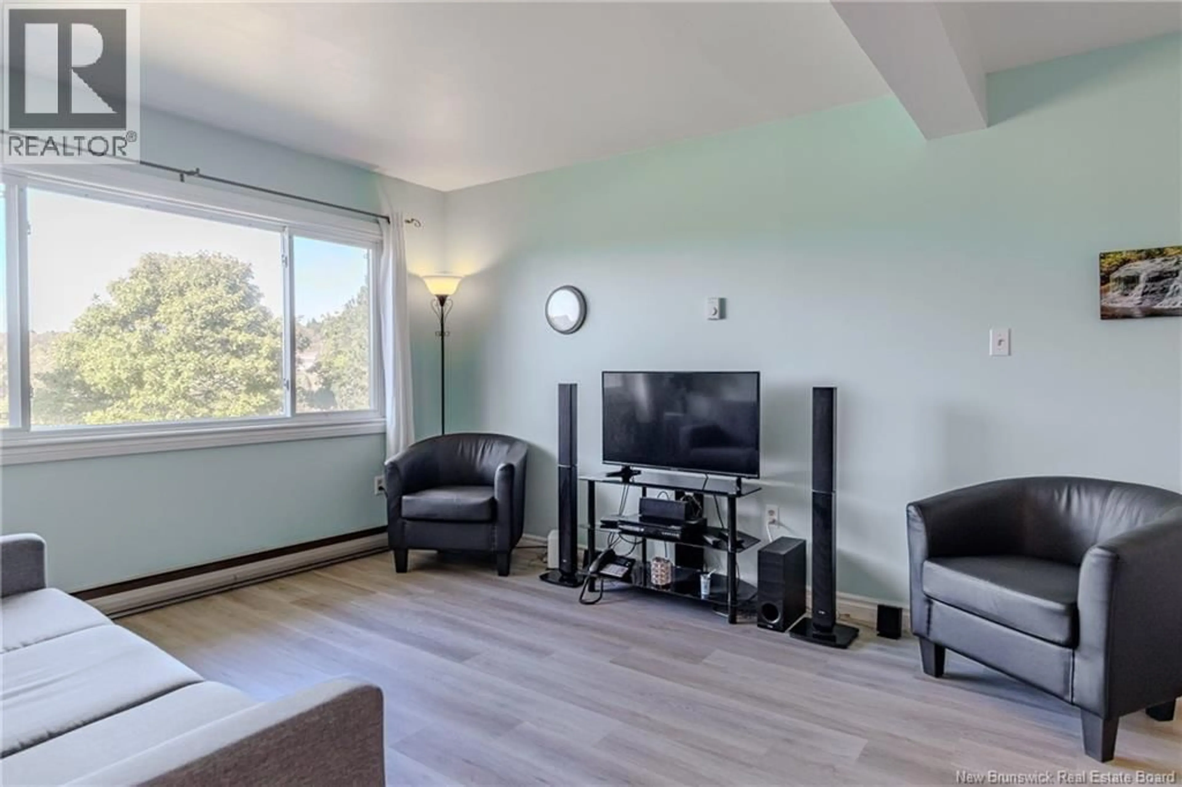 Living room with furniture, wood/laminate floor for 7 - 120 MYSTERY LAKE DRIVE, Saint John New Brunswick E2J3Z5