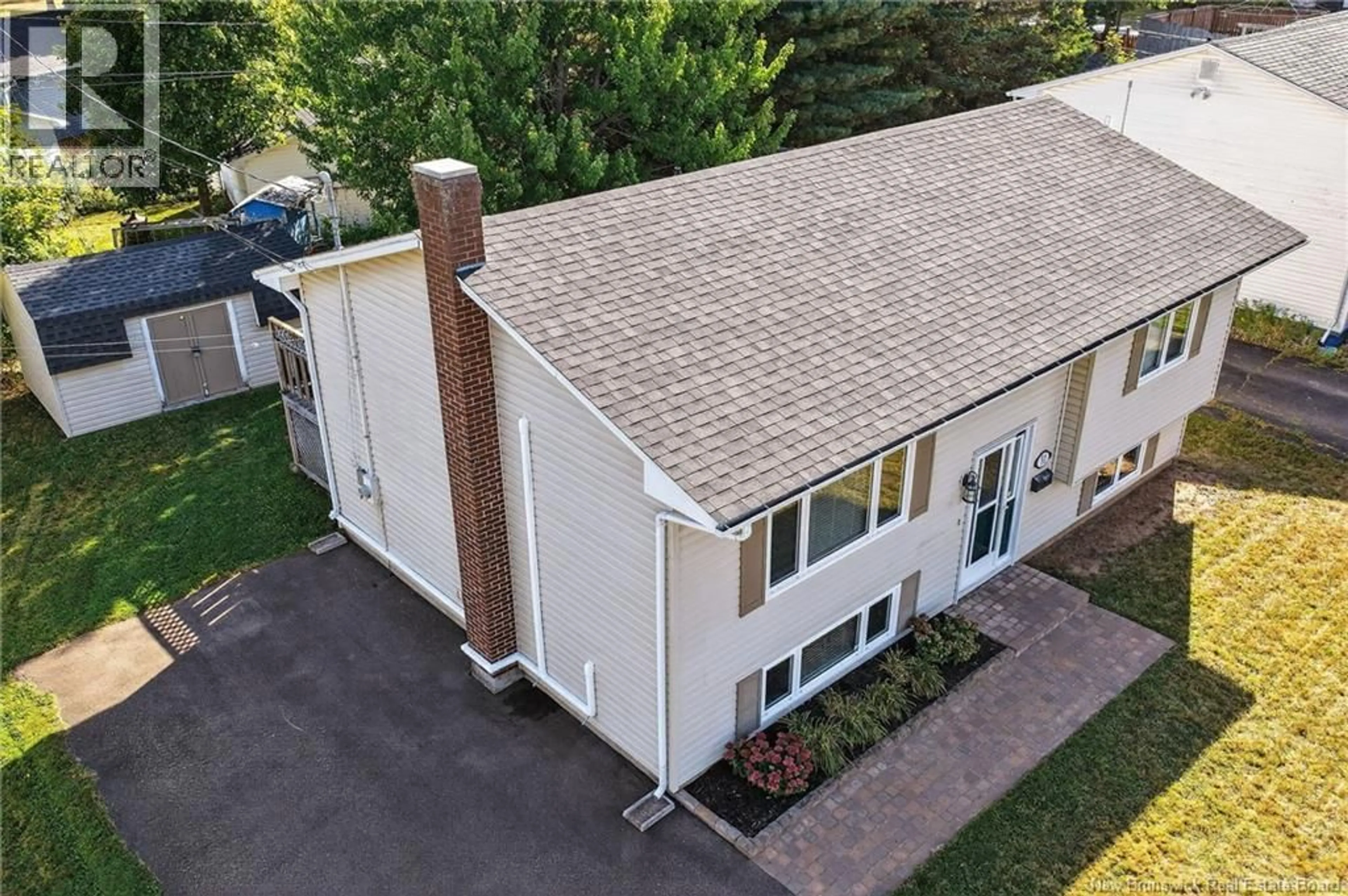 A pic from outside/outdoor area/front of a property/back of a property/a pic from drone, building for 51 AUTUMN TERRACE, Moncton New Brunswick E1C8X5