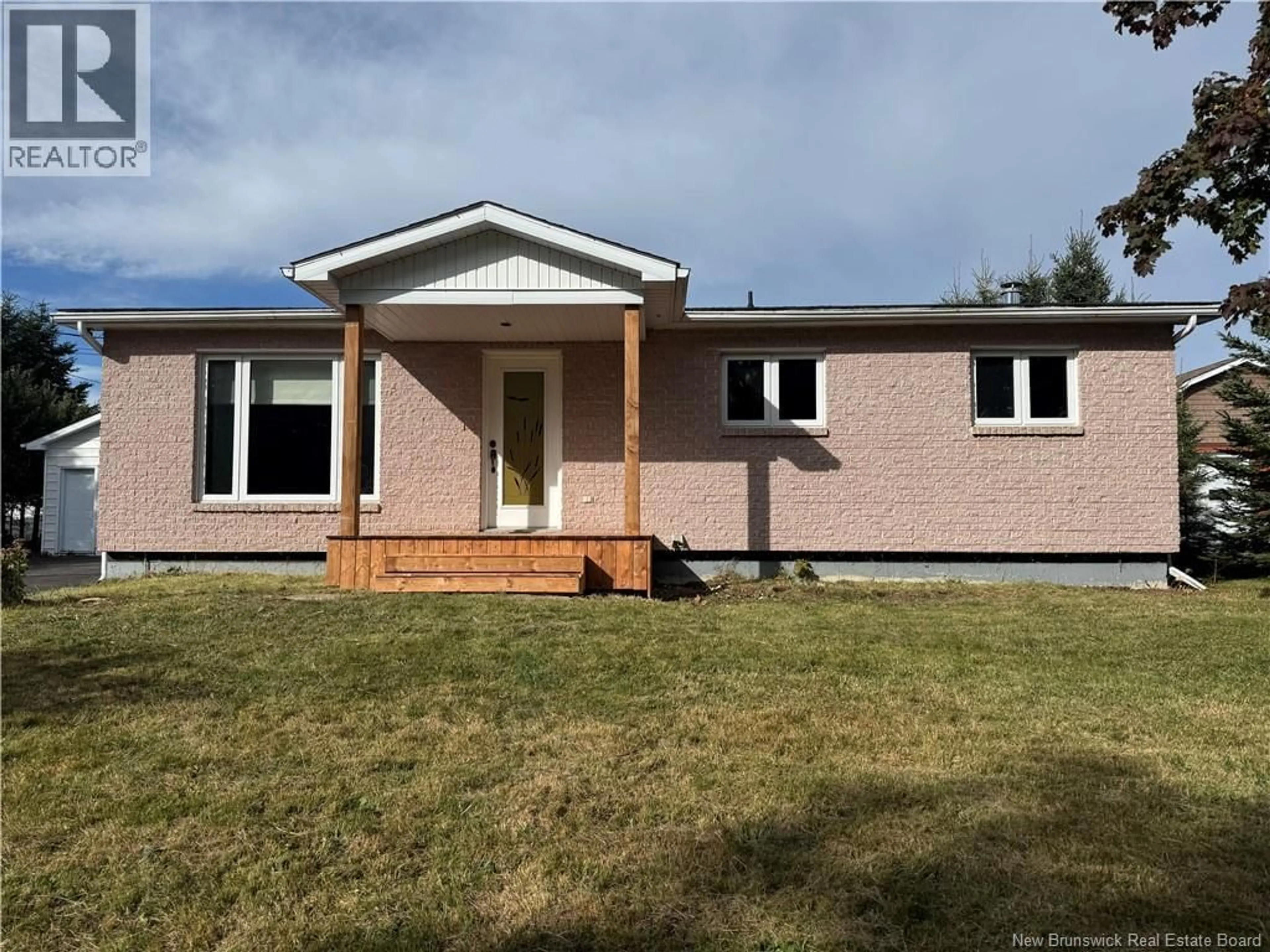 Home with vinyl exterior material, street for 6 BEAULIEU RUE, Saint-Quentin New Brunswick E8A1A8
