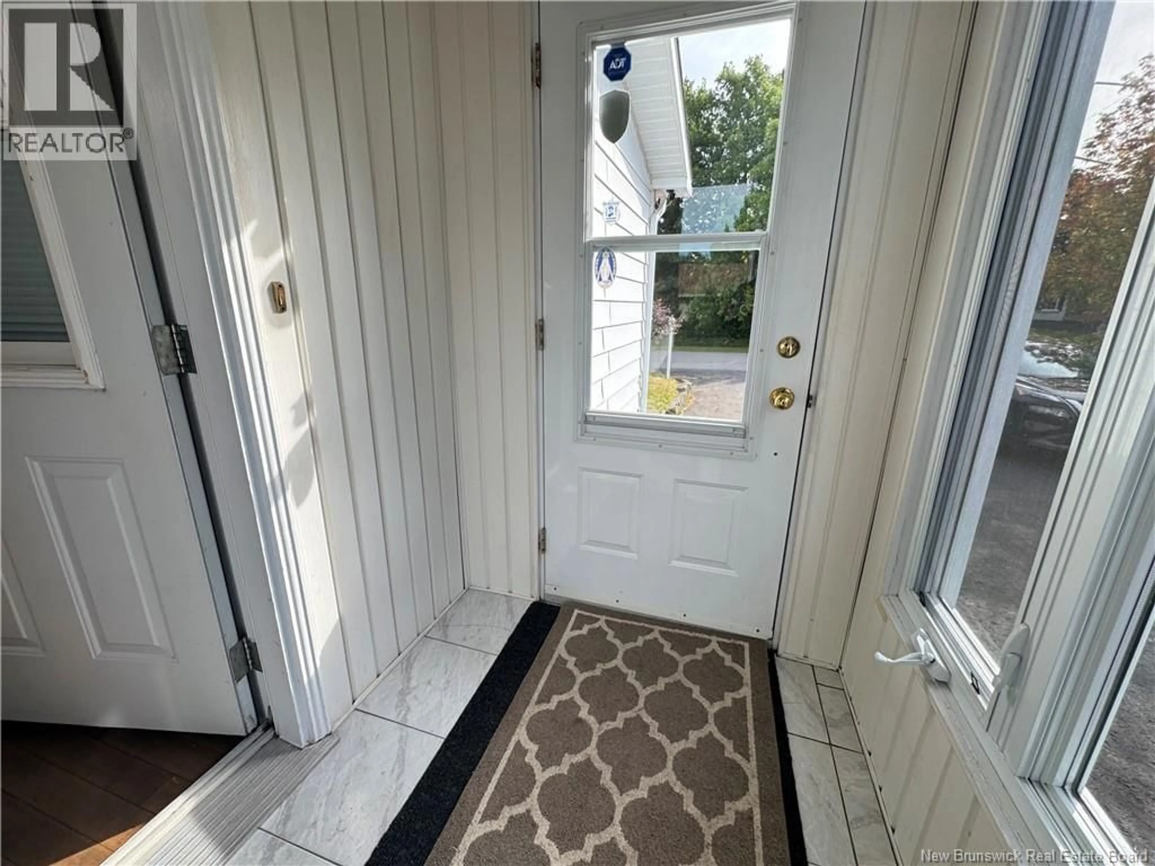 Indoor entryway for 6 BEAULIEU RUE, Saint-Quentin New Brunswick E8A1A8