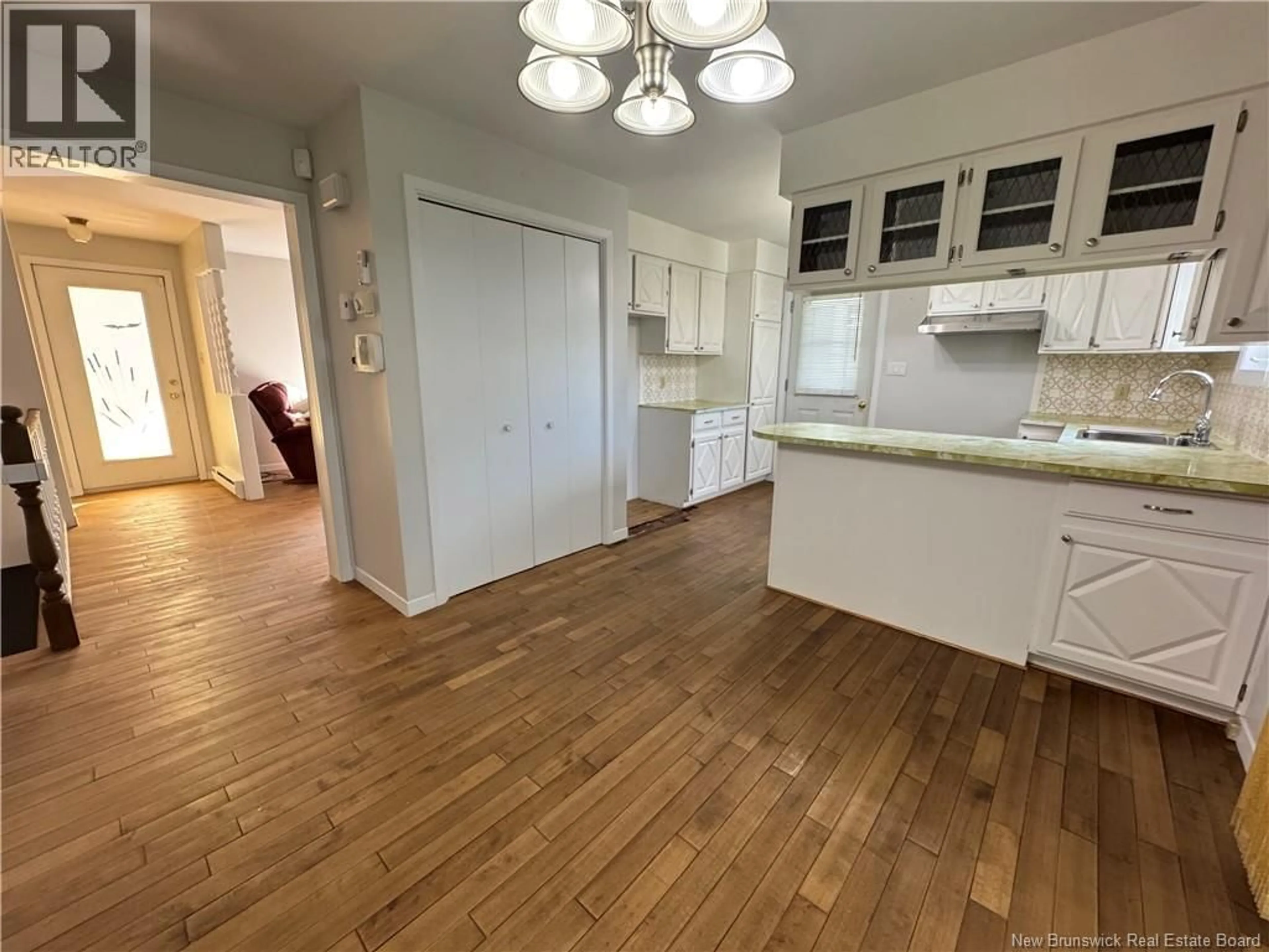 A pic of a room for 6 BEAULIEU RUE, Saint-Quentin New Brunswick E8A1A8