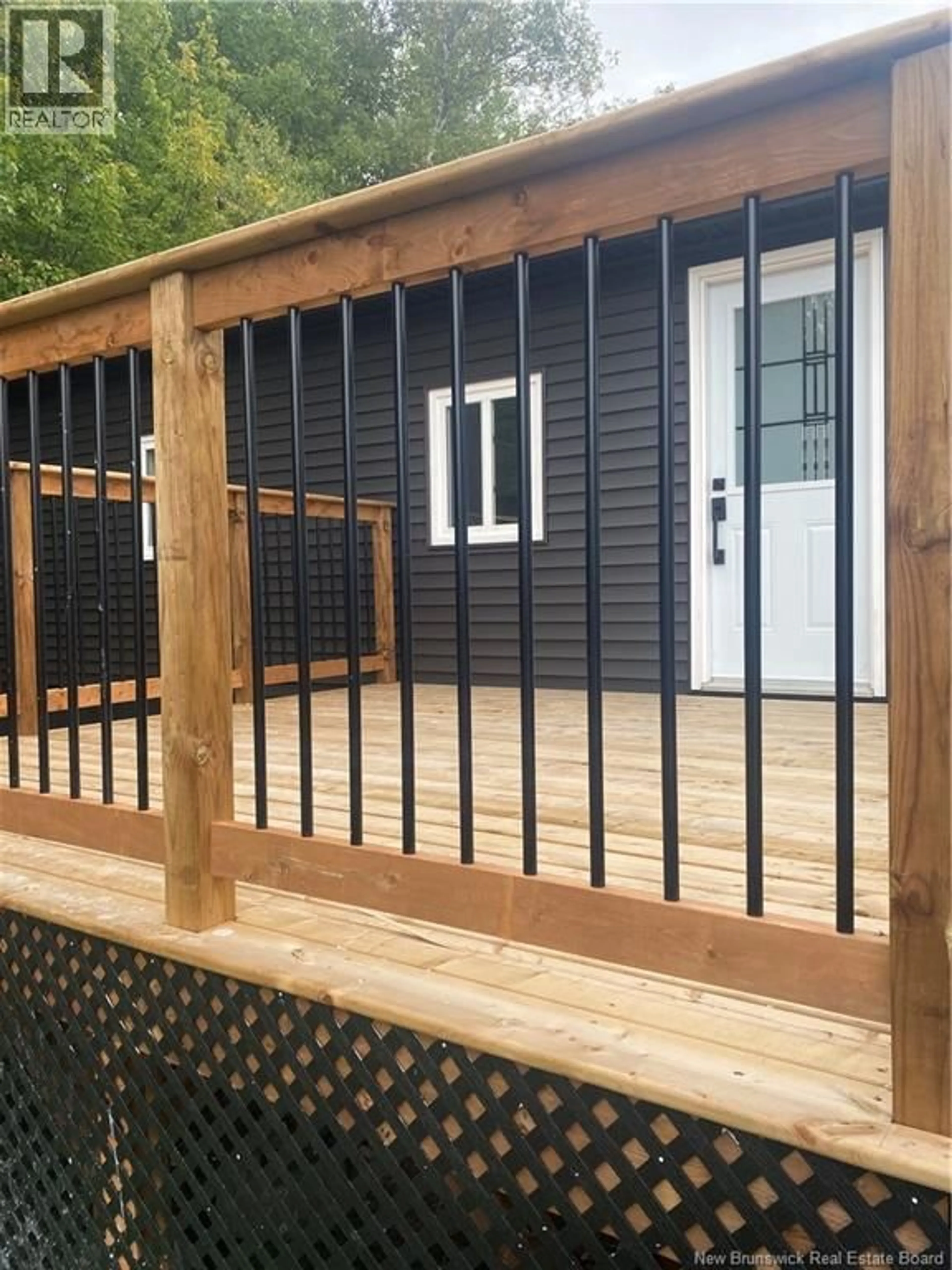 Patio, street for 21 CASCADE AVENUE, Moncton New Brunswick E1E2J8