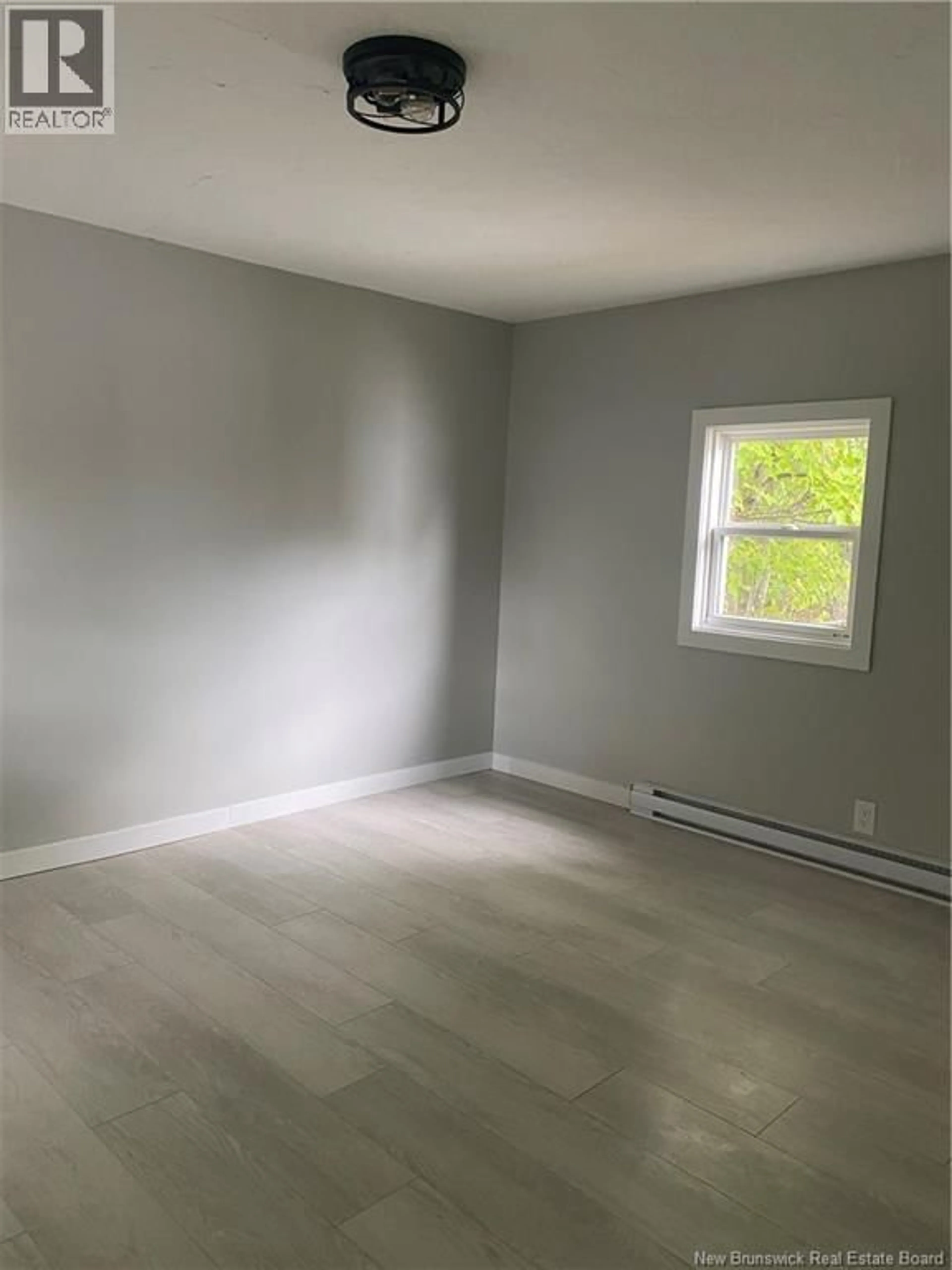 A pic of a room for 21 CASCADE AVENUE, Moncton New Brunswick E1E2J8