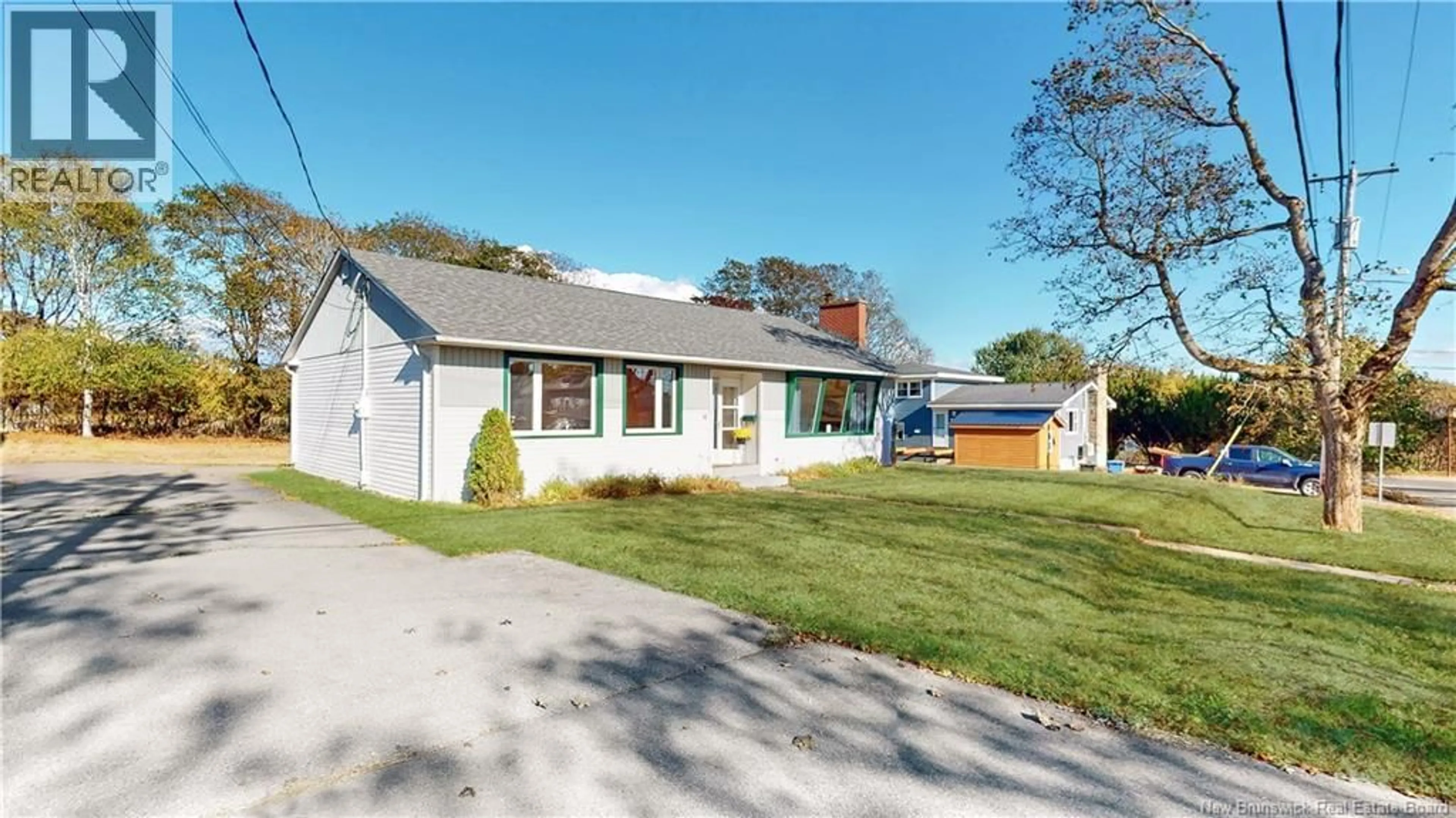 A pic from outside/outdoor area/front of a property/back of a property/a pic from drone, street for 18 CORONATION AVENUE, Saint John New Brunswick E2M3Y8