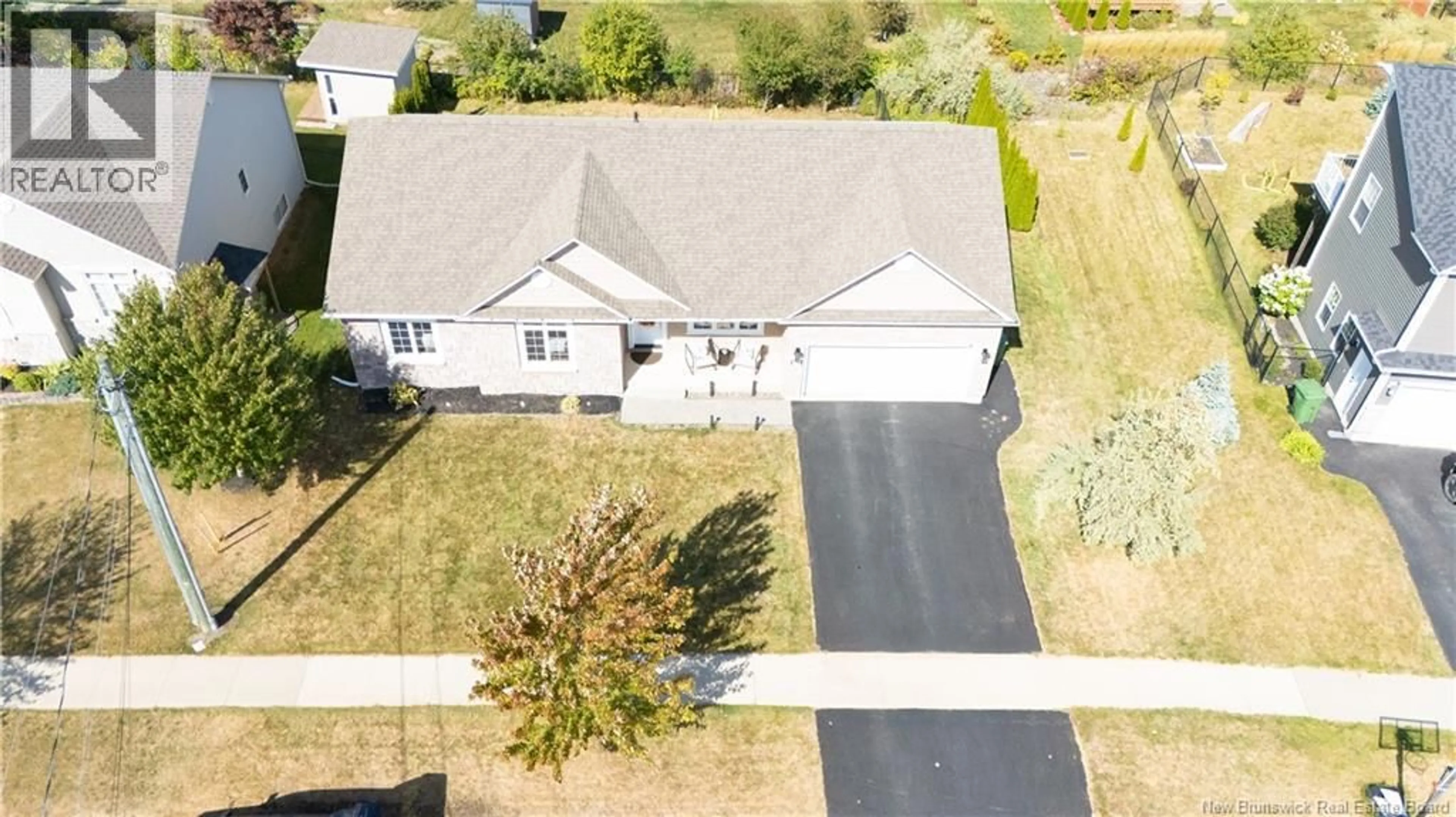 A pic from outside/outdoor area/front of a property/back of a property/a pic from drone, street for 194 MORNING GATE DRIVE, Fredericton New Brunswick E3B0G6