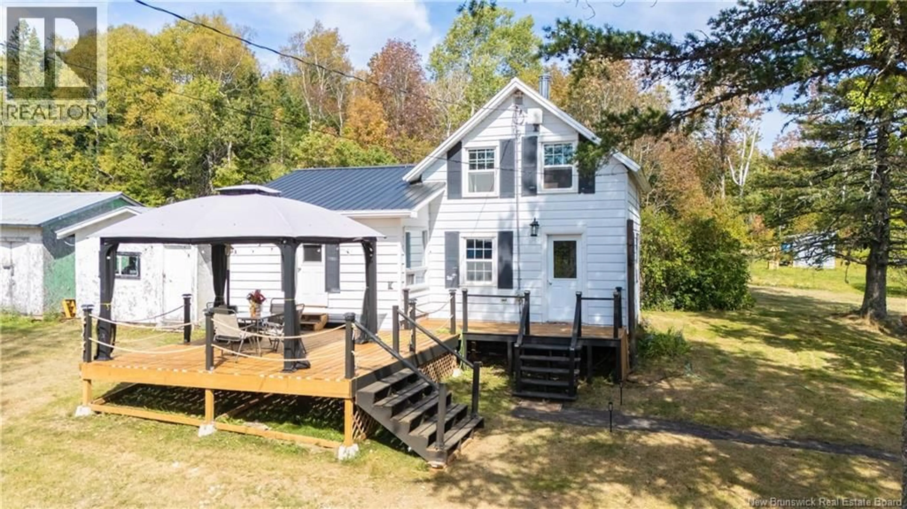 A pic from outside/outdoor area/front of a property/back of a property/a pic from drone, water/lake/river/ocean view for 3222 ROUTE 104, Upper Hainesville New Brunswick E6E1J1