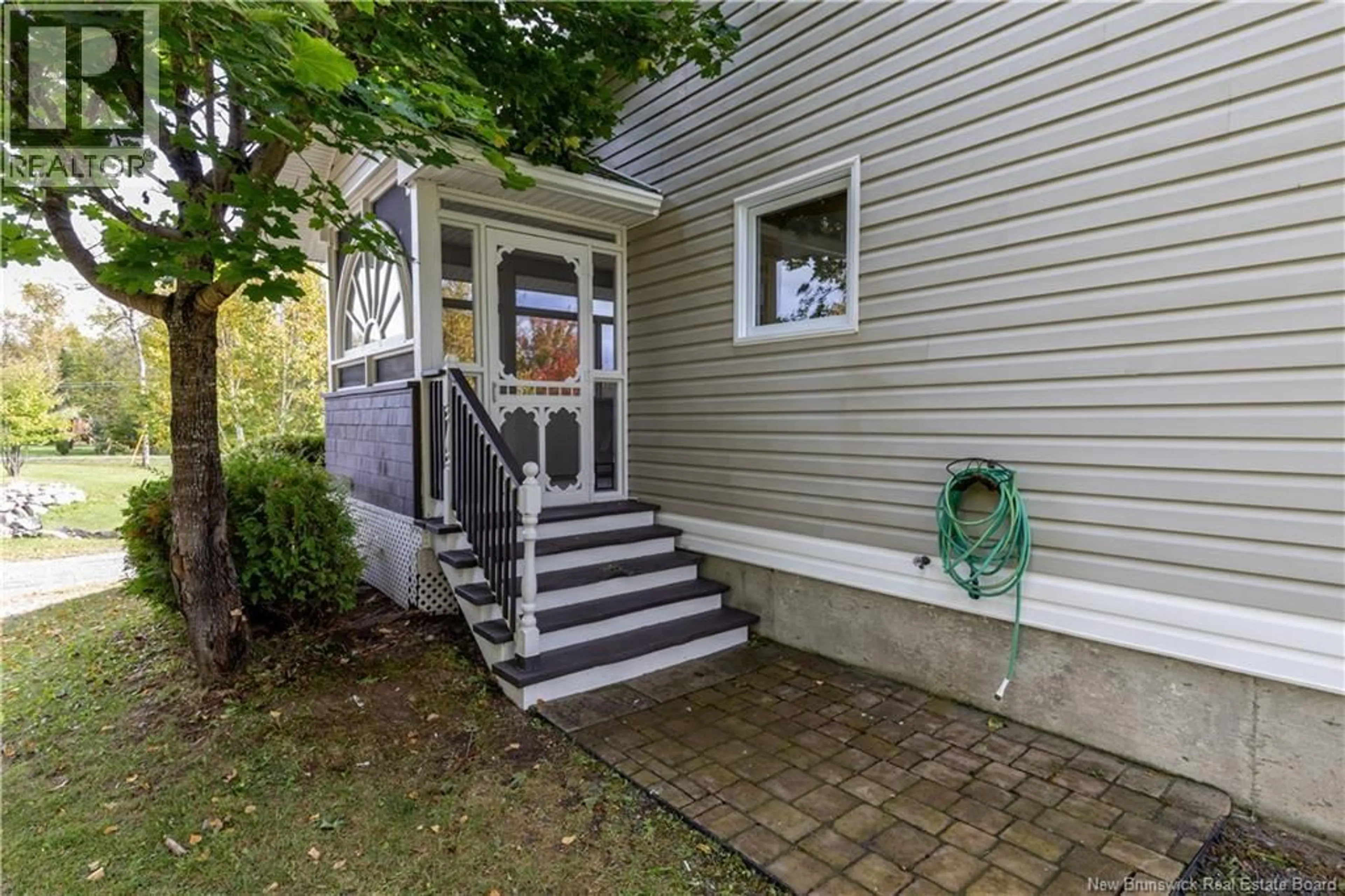 Indoor entryway for 20 CARON LANE, DSL de Drummond/DSL of Drummond New Brunswick E7G1K4