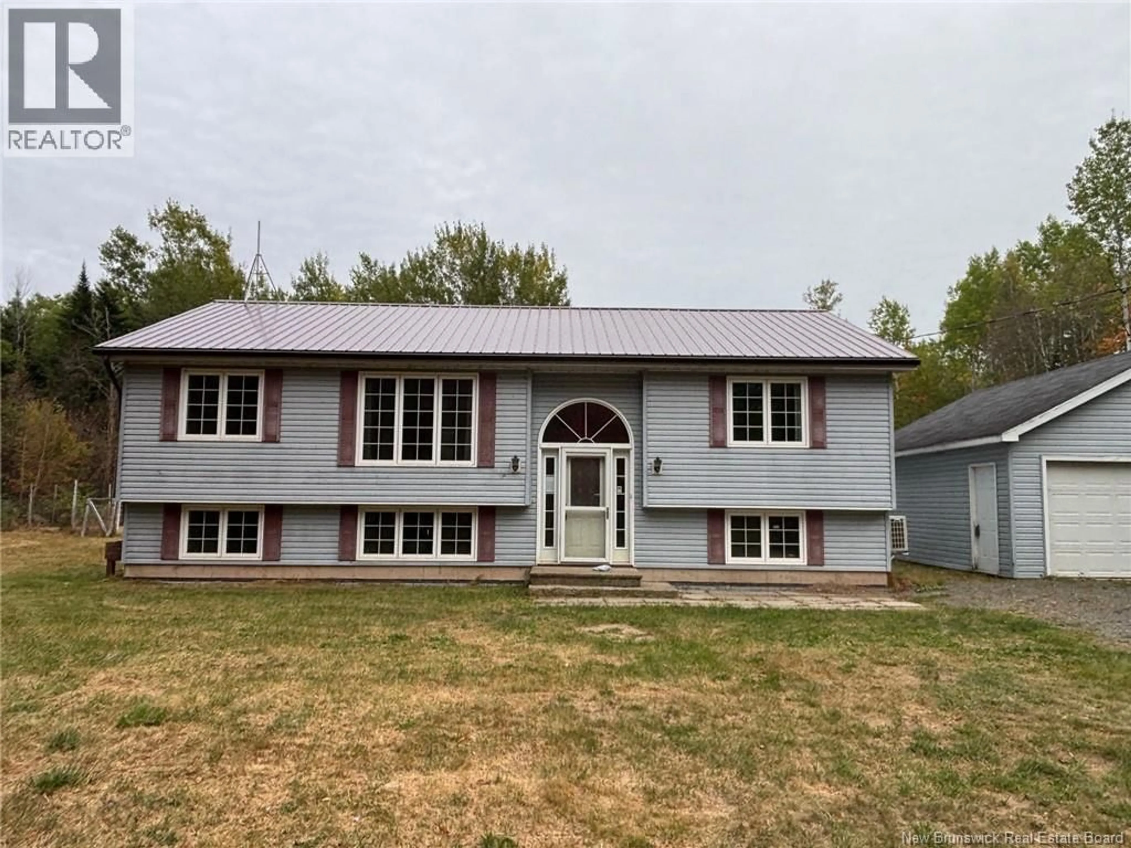 Home with vinyl exterior material, street for 46884 HOMESTEAD ROAD, Steeves Mountain New Brunswick E1G4P1