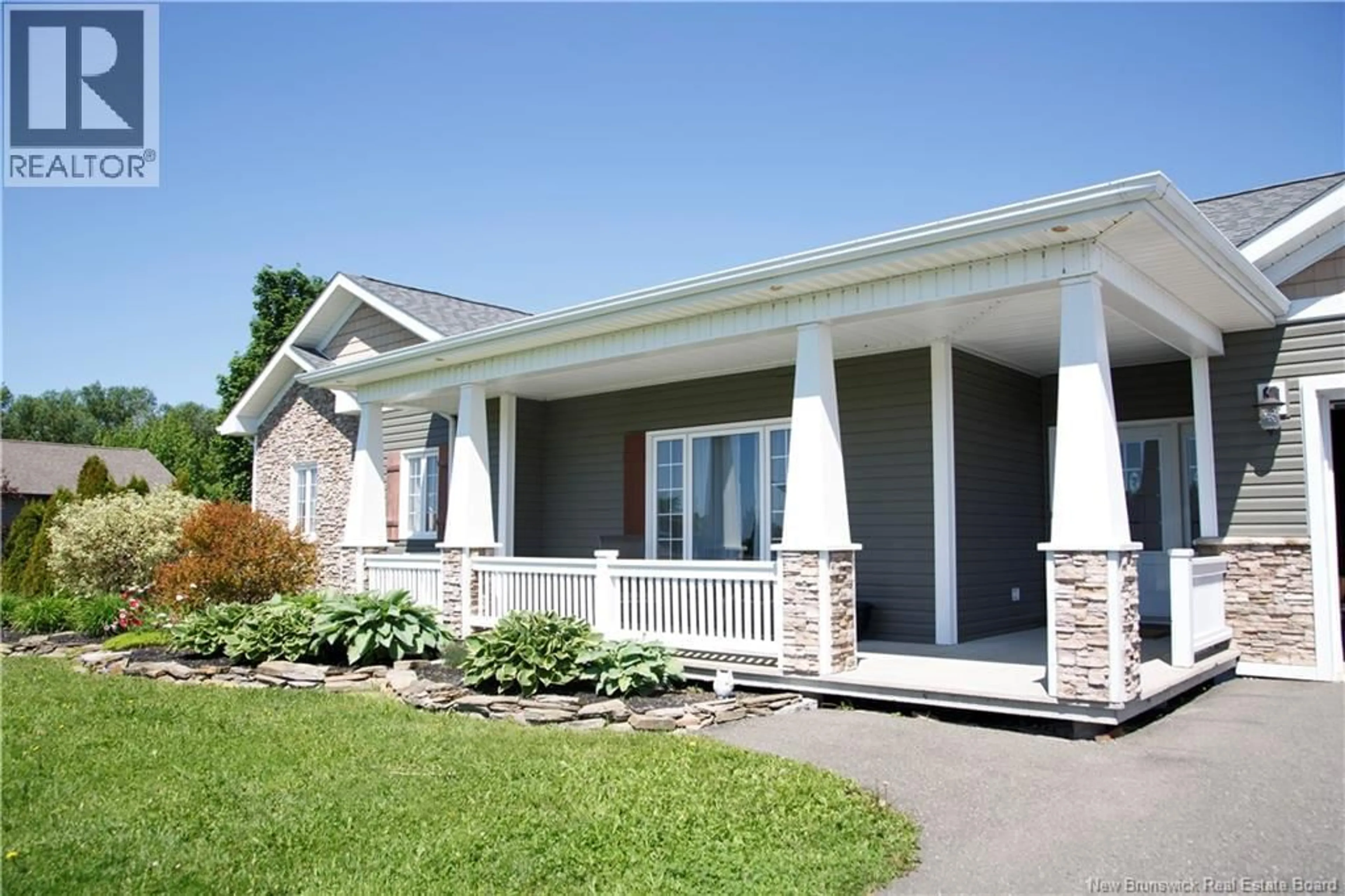 Home with vinyl exterior material, street for 25 CROISSANT ALBERT STREET, DSL de Drummond/DSL of Drummond New Brunswick E3Y1J3