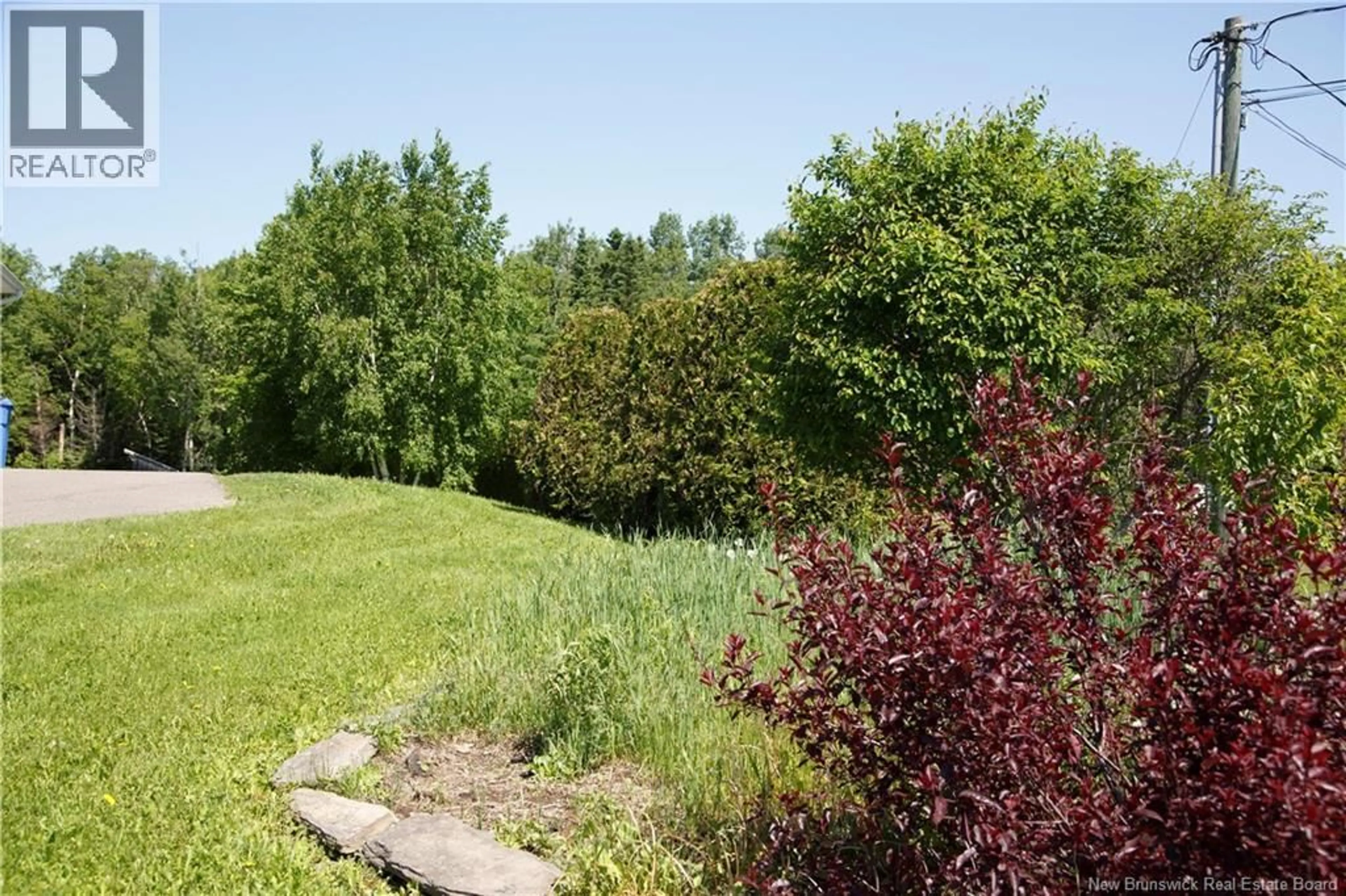 Patio, forest/trees view for 25 CROISSANT ALBERT STREET, DSL de Drummond/DSL of Drummond New Brunswick E3Y1J3