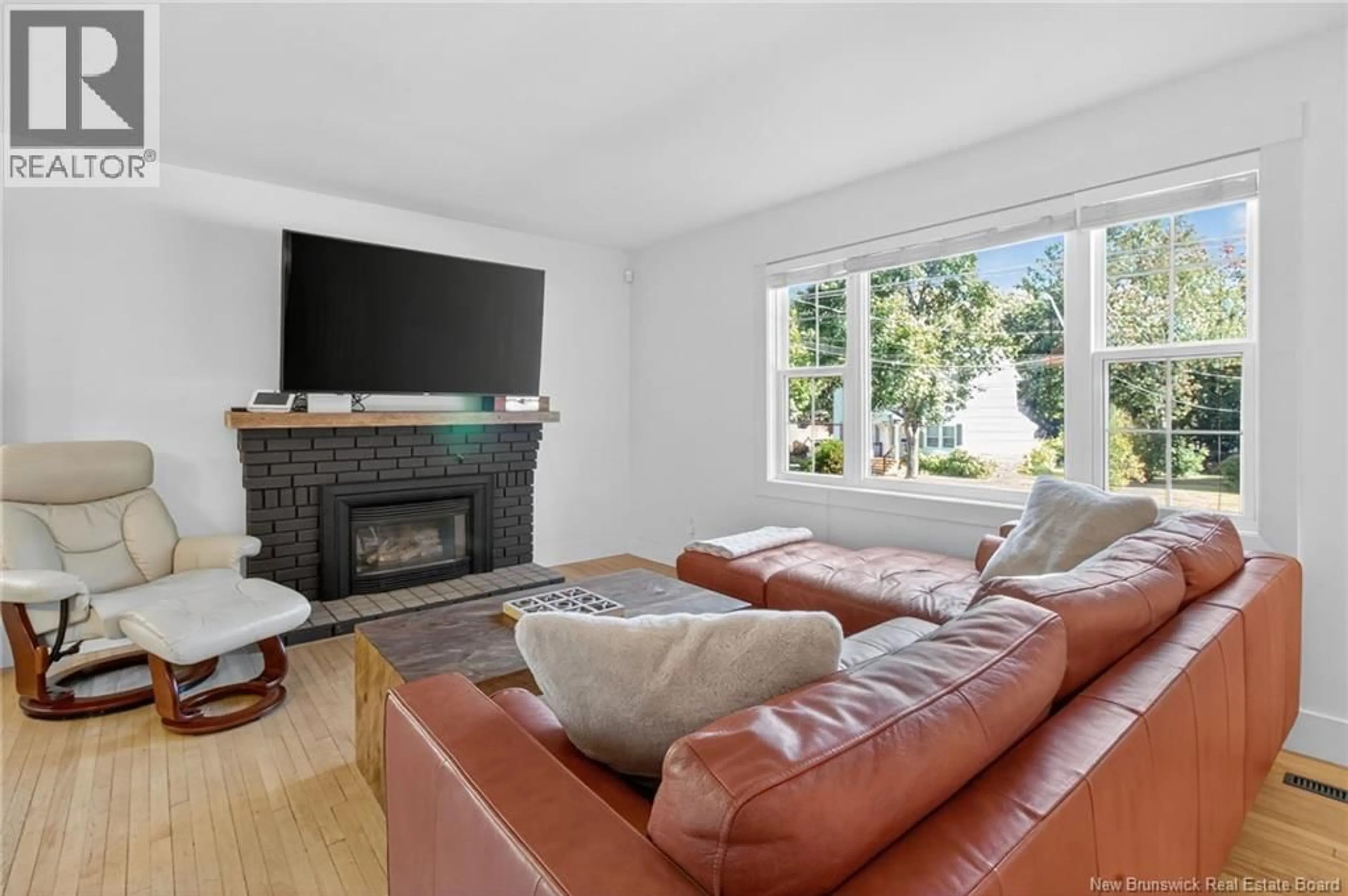 Living room with furniture, unknown for 513 BLYTHWOOD AVENUE, Riverview New Brunswick E1B2H3