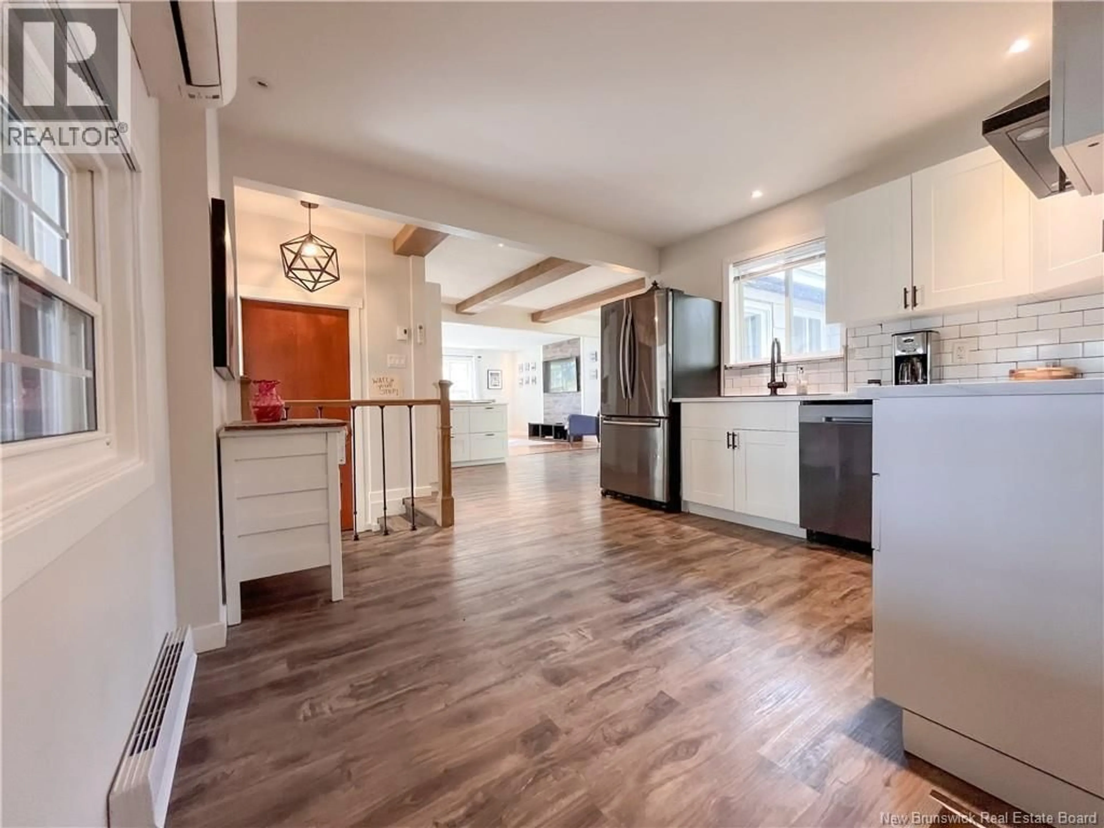 Open concept kitchen, unknown for 209 KINGSWAY AVENUE, Miramichi New Brunswick E1V3B9
