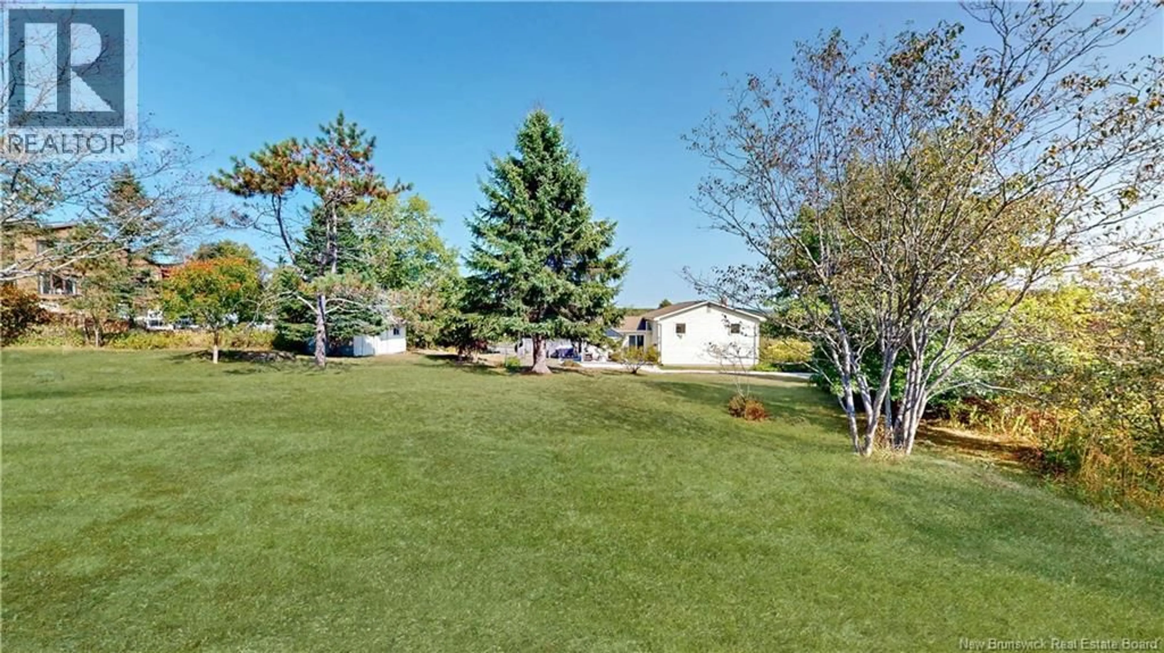 A pic from outside/outdoor area/front of a property/back of a property/a pic from drone, unknown for 1230 SANDY POINT ROAD, Saint John New Brunswick E2K5E2