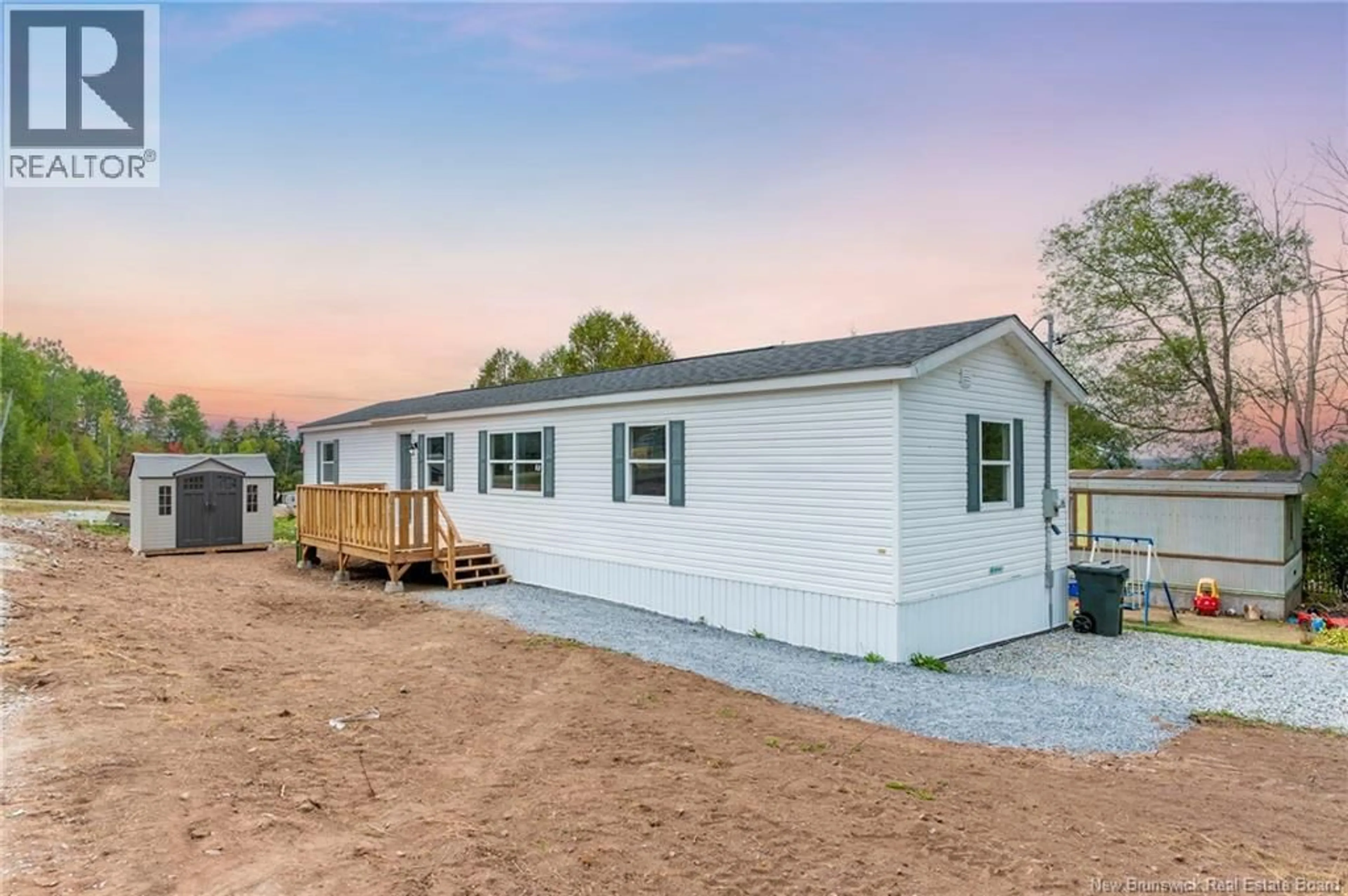 Home with vinyl exterior material, unknown for 190 LOGIE DRIVE, Hampton New Brunswick E5N5T5