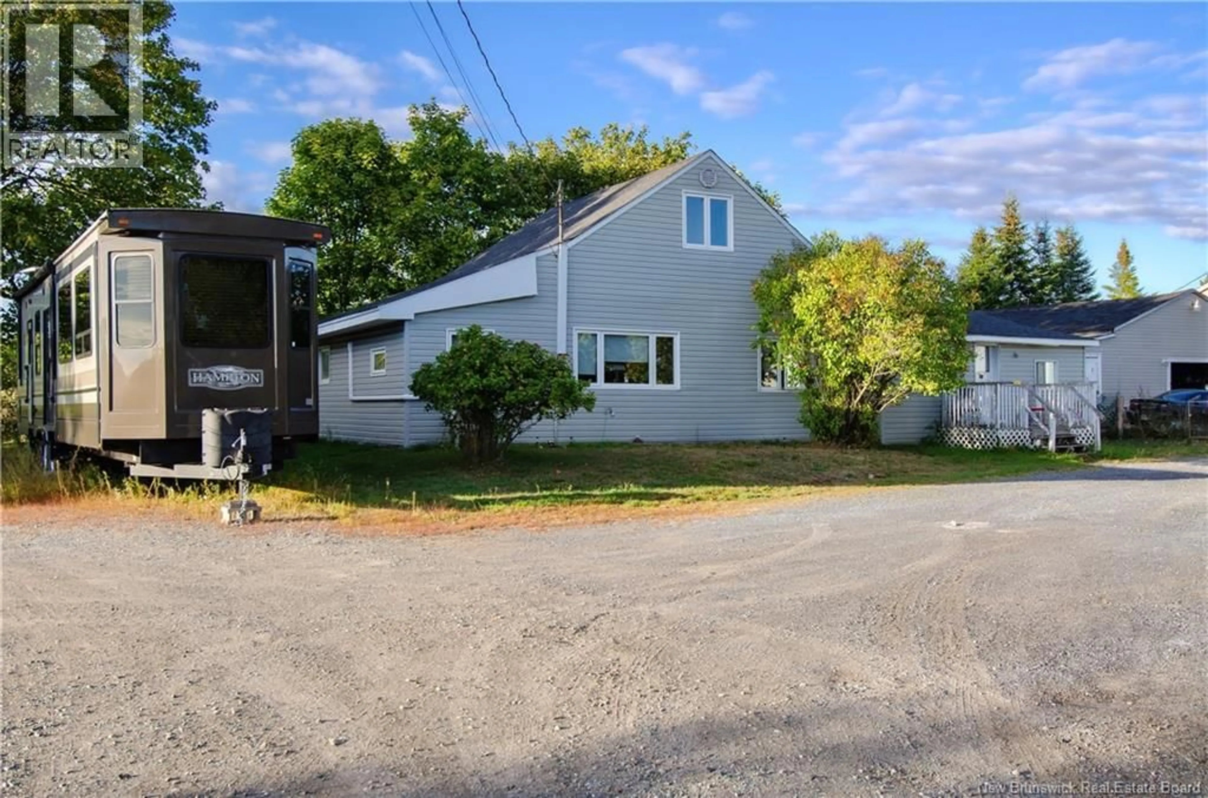 A pic from outside/outdoor area/front of a property/back of a property/a pic from drone, street for 40 DUTCH GARDEN LANE, Saint John New Brunswick E2H2V9