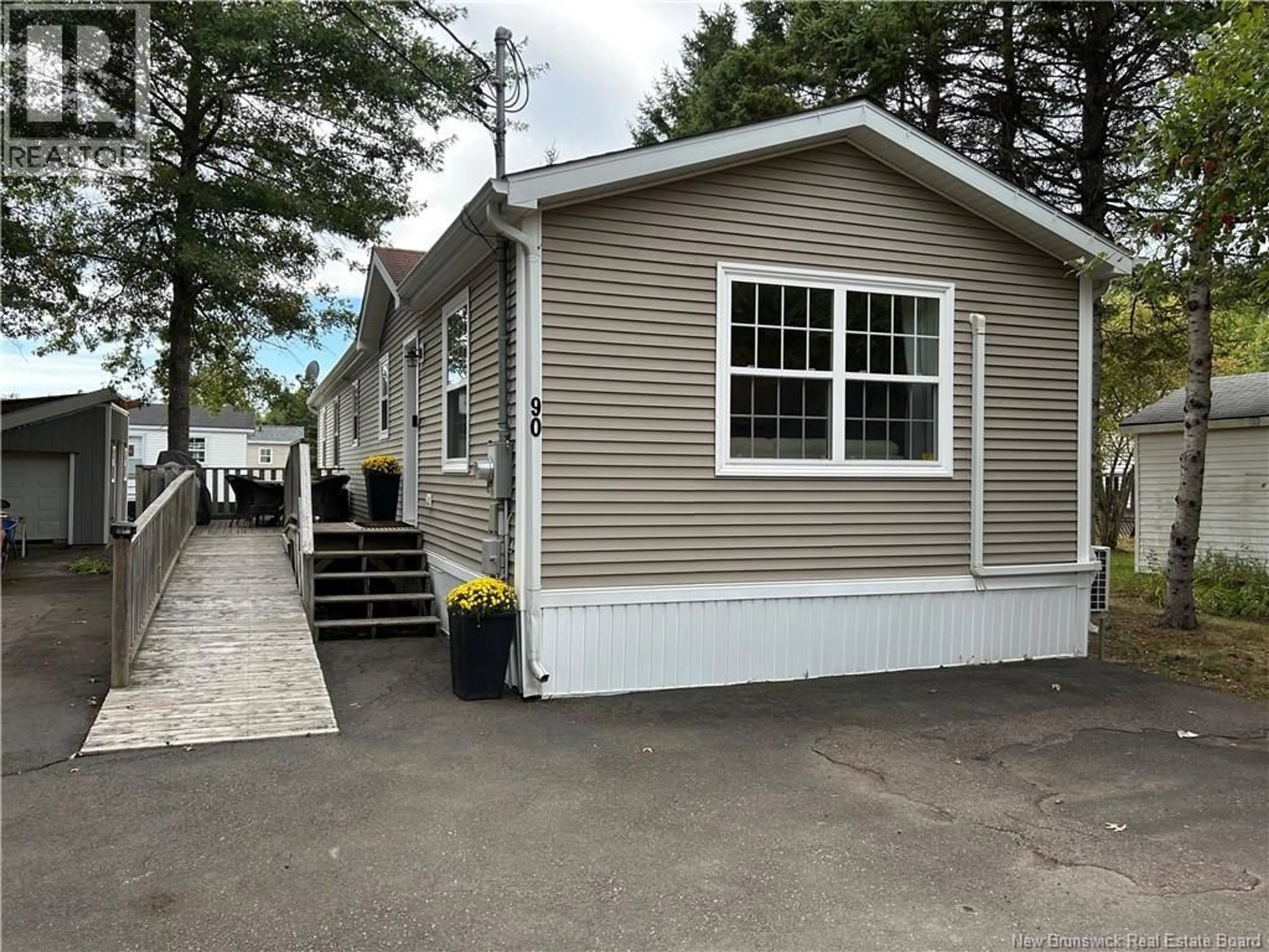 Home with vinyl exterior material, street for 90 MCNULTY AVENUE, Lakeville New Brunswick E1H1H8