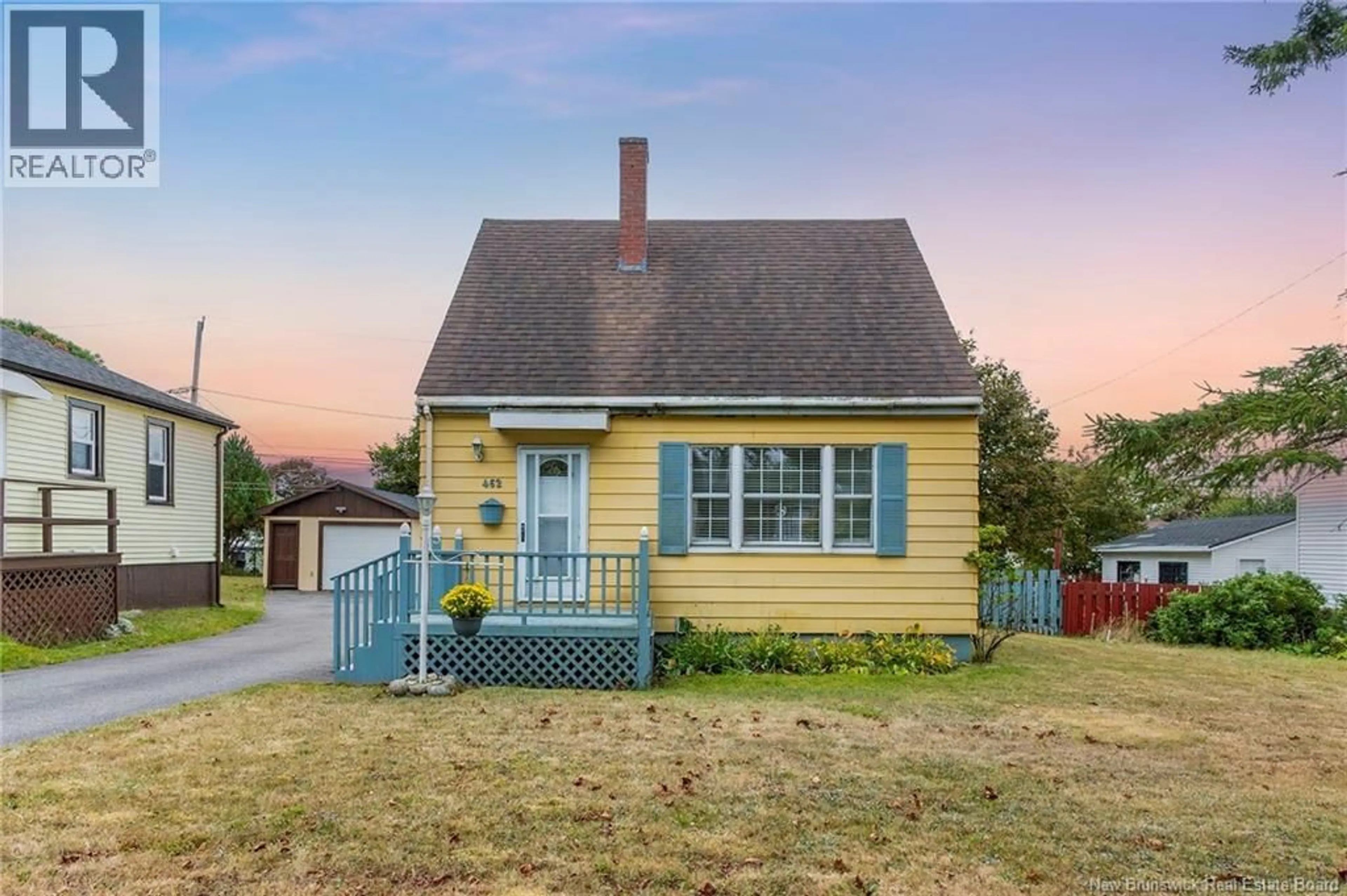 Home with vinyl exterior material, street for 462 FUNDY DRIVE, Saint John New Brunswick E2M2R7