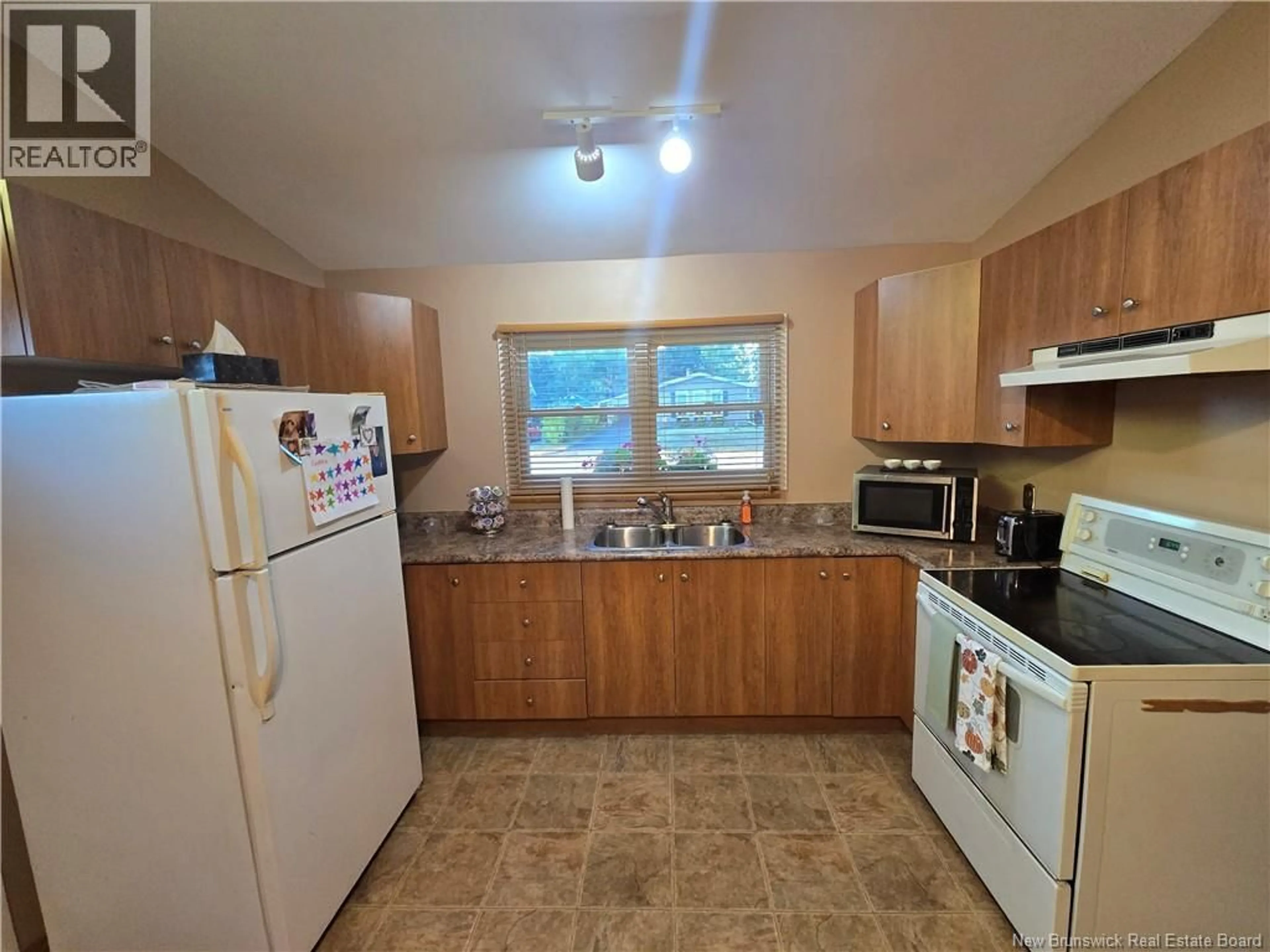 Standard kitchen, unknown for 1205 CENTENNIAL STREET, Bathurst New Brunswick E2A4A9