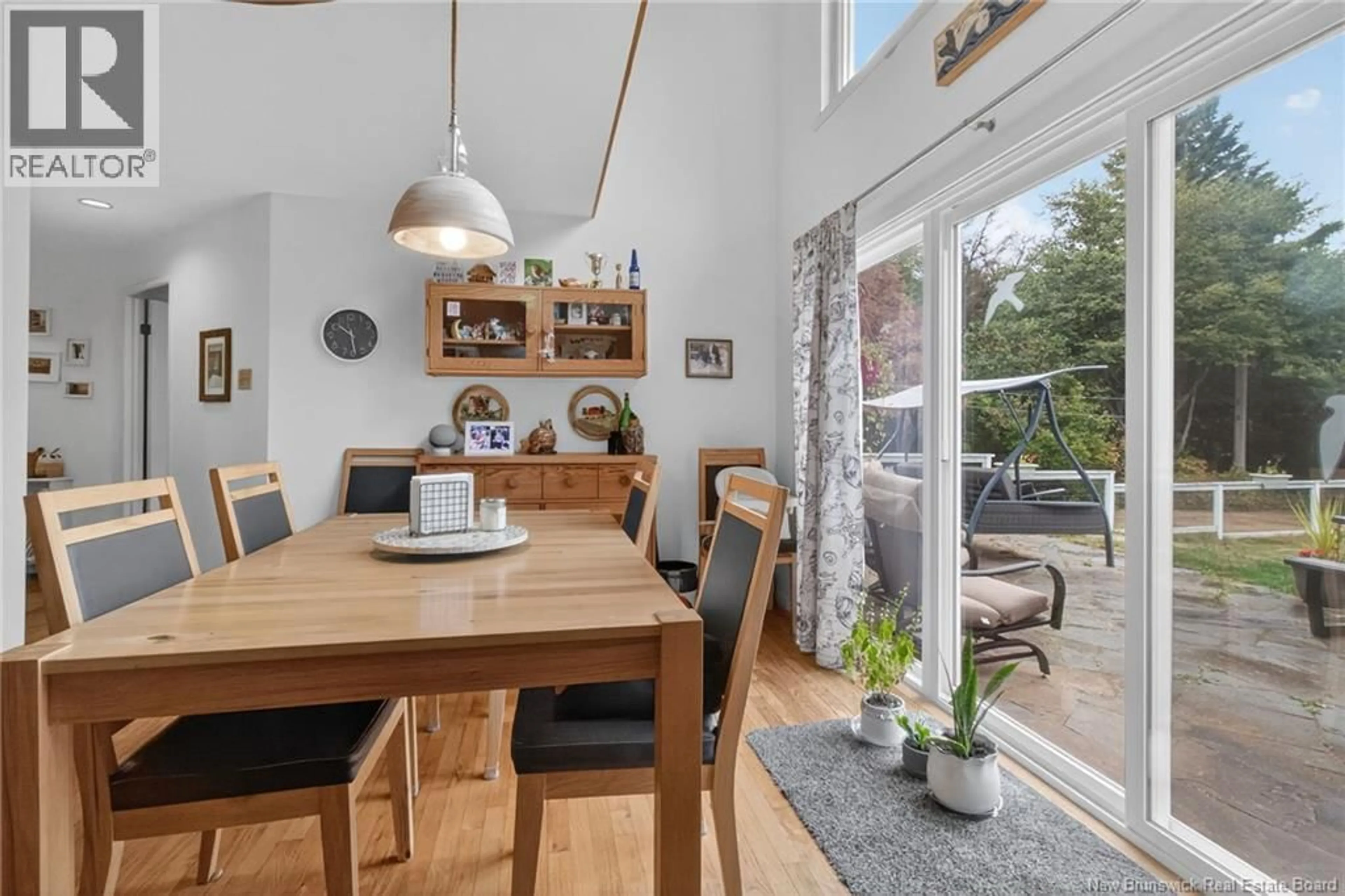 Dining room, unknown for 158 ROUTE 960, Cape Tormentine New Brunswick E4M2C2