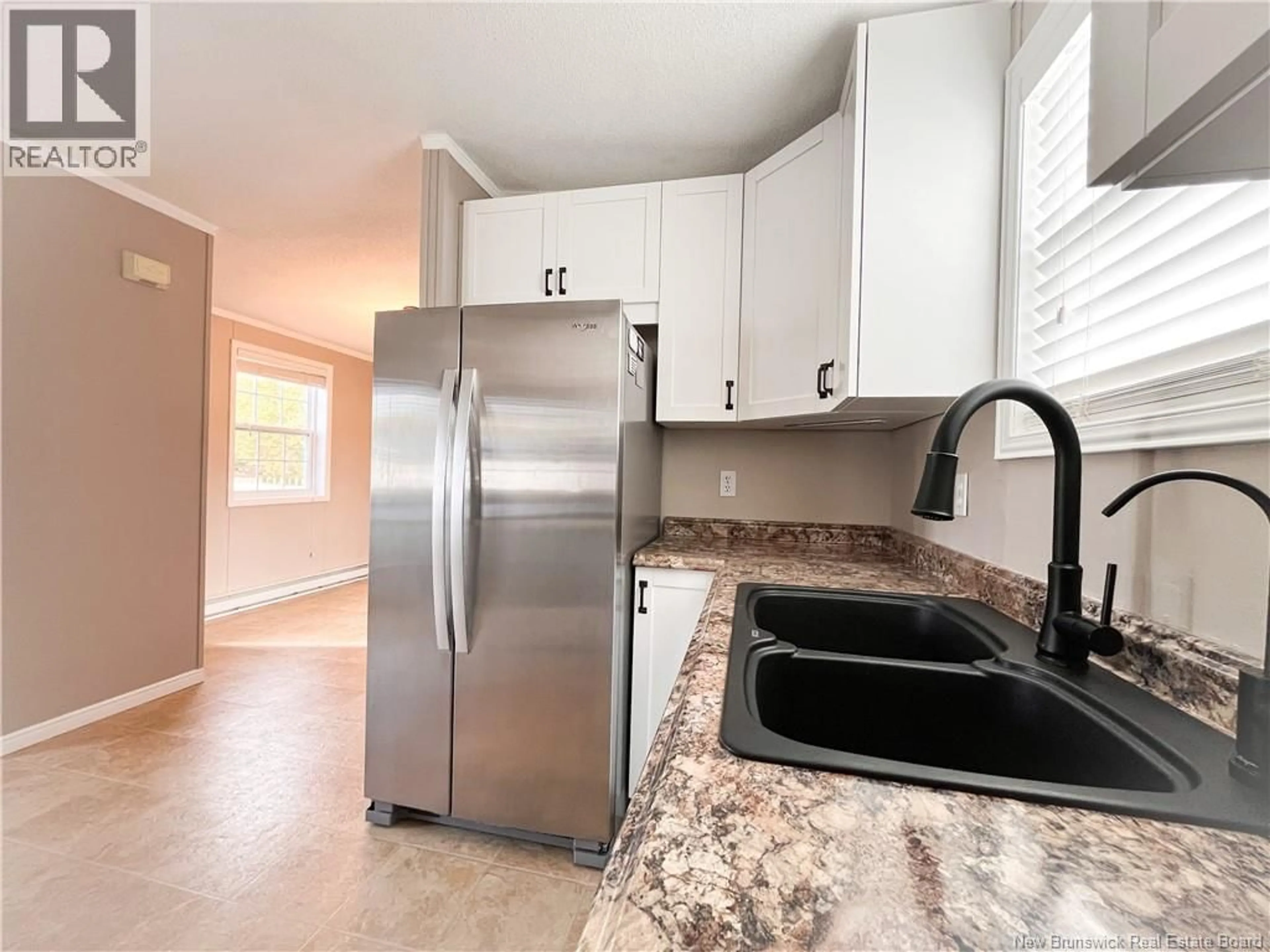 Standard kitchen, ceramic/tile floor for 729 WILLISTON DRIVE, Miramichi New Brunswick E1V6M9