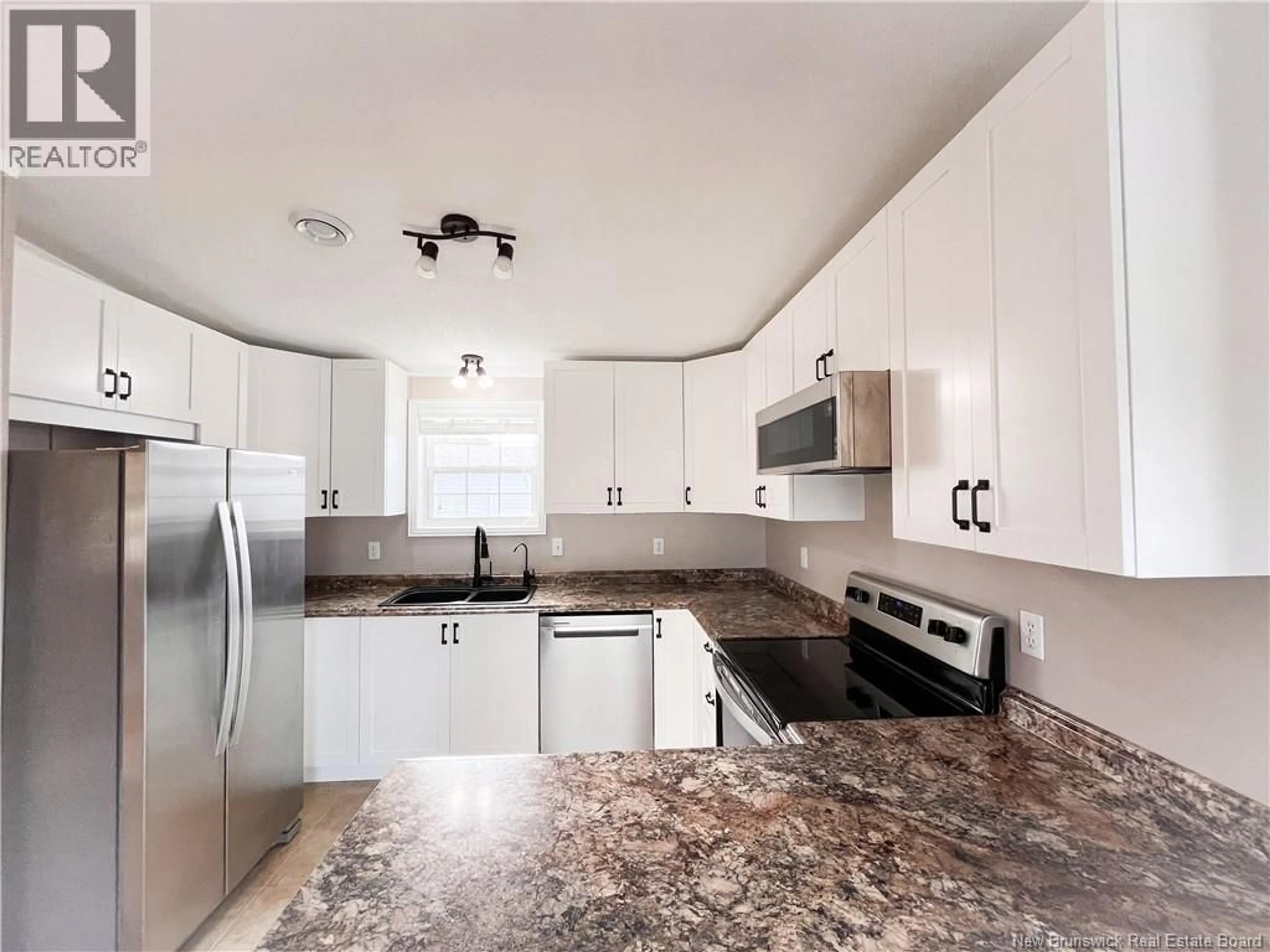 Standard kitchen, unknown for 729 WILLISTON DRIVE, Miramichi New Brunswick E1V6M9