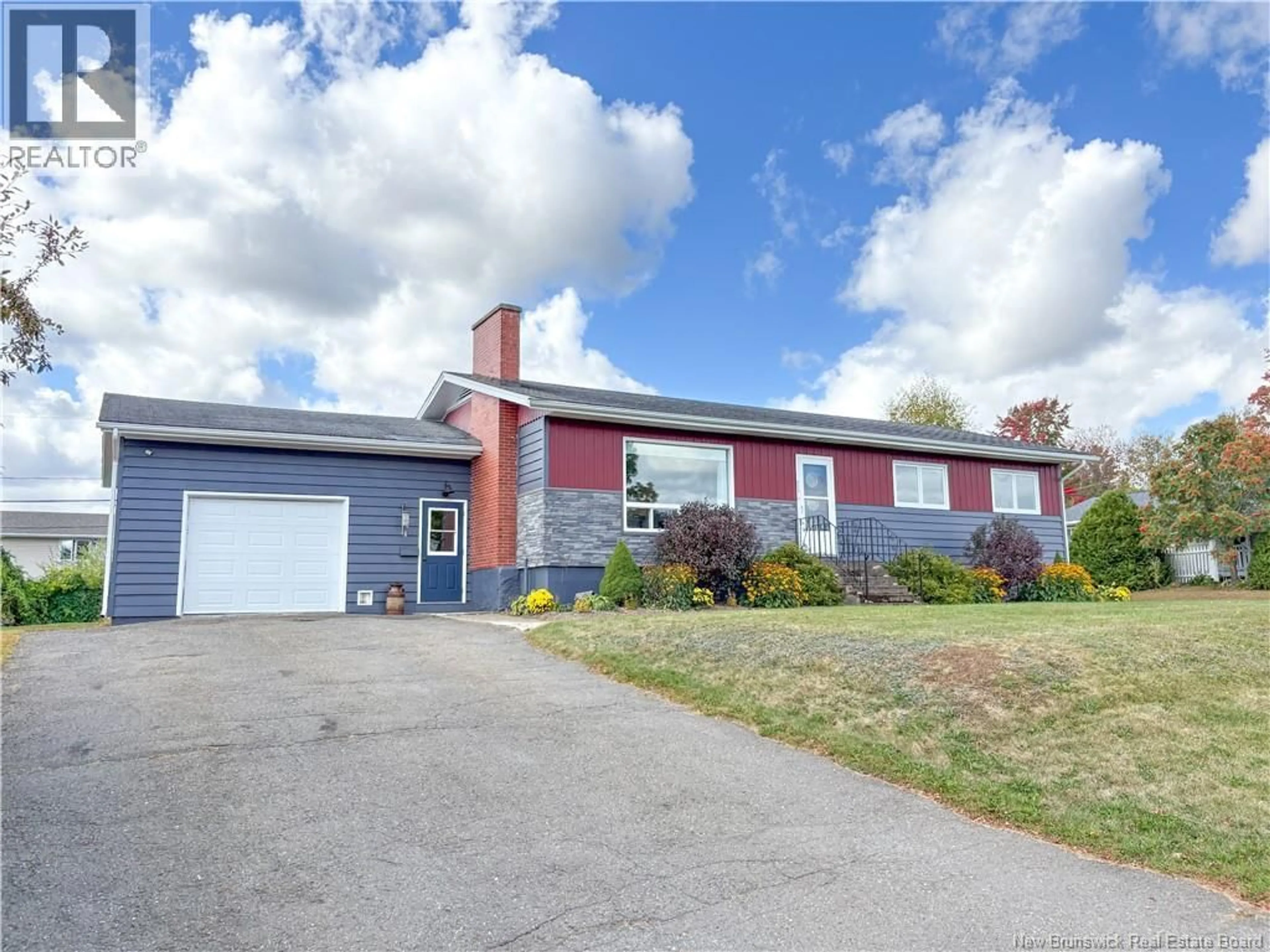 Unknown for 117 CREIGHTON STREET, Woodstock New Brunswick E7M1M9