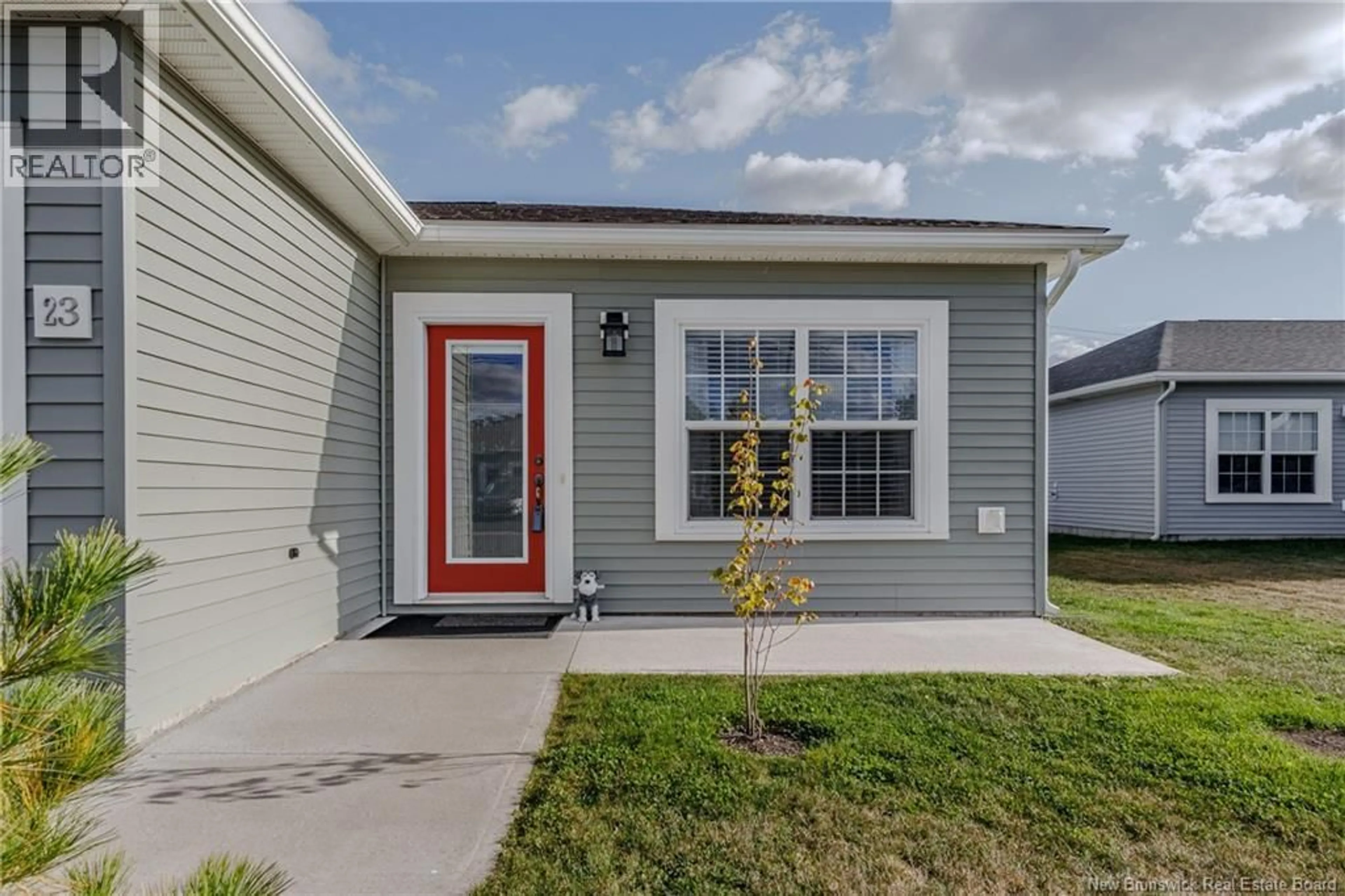 Home with vinyl exterior material, street for 23 ELIZABETH, Sussex New Brunswick E3E0K3