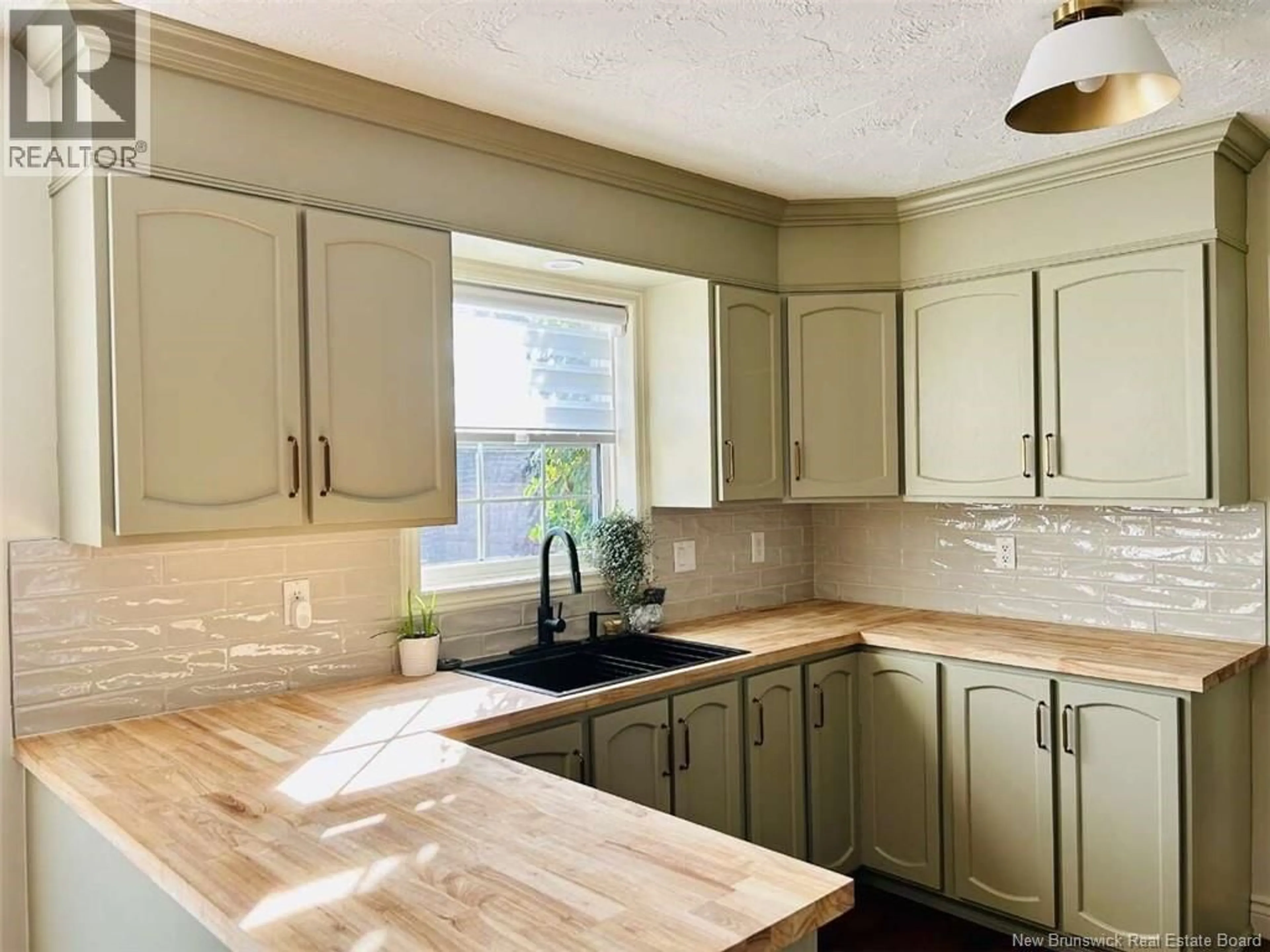 Open concept kitchen, unknown for 197 CENTENNIAL DRIVE, Moncton New Brunswick E1E3W9