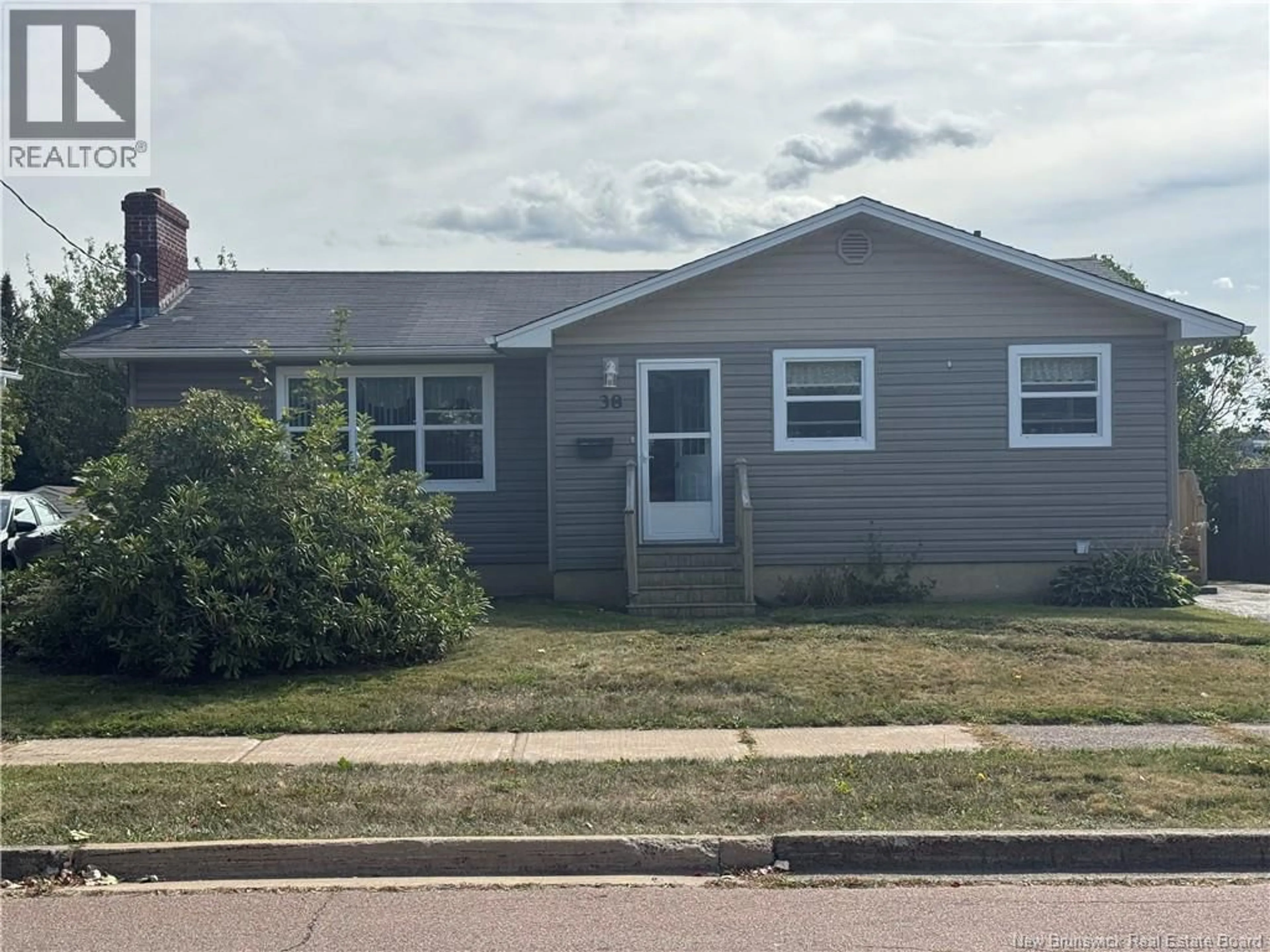 Home with vinyl exterior material, street for 38 VINE AVENUE, Moncton New Brunswick E1E1K1