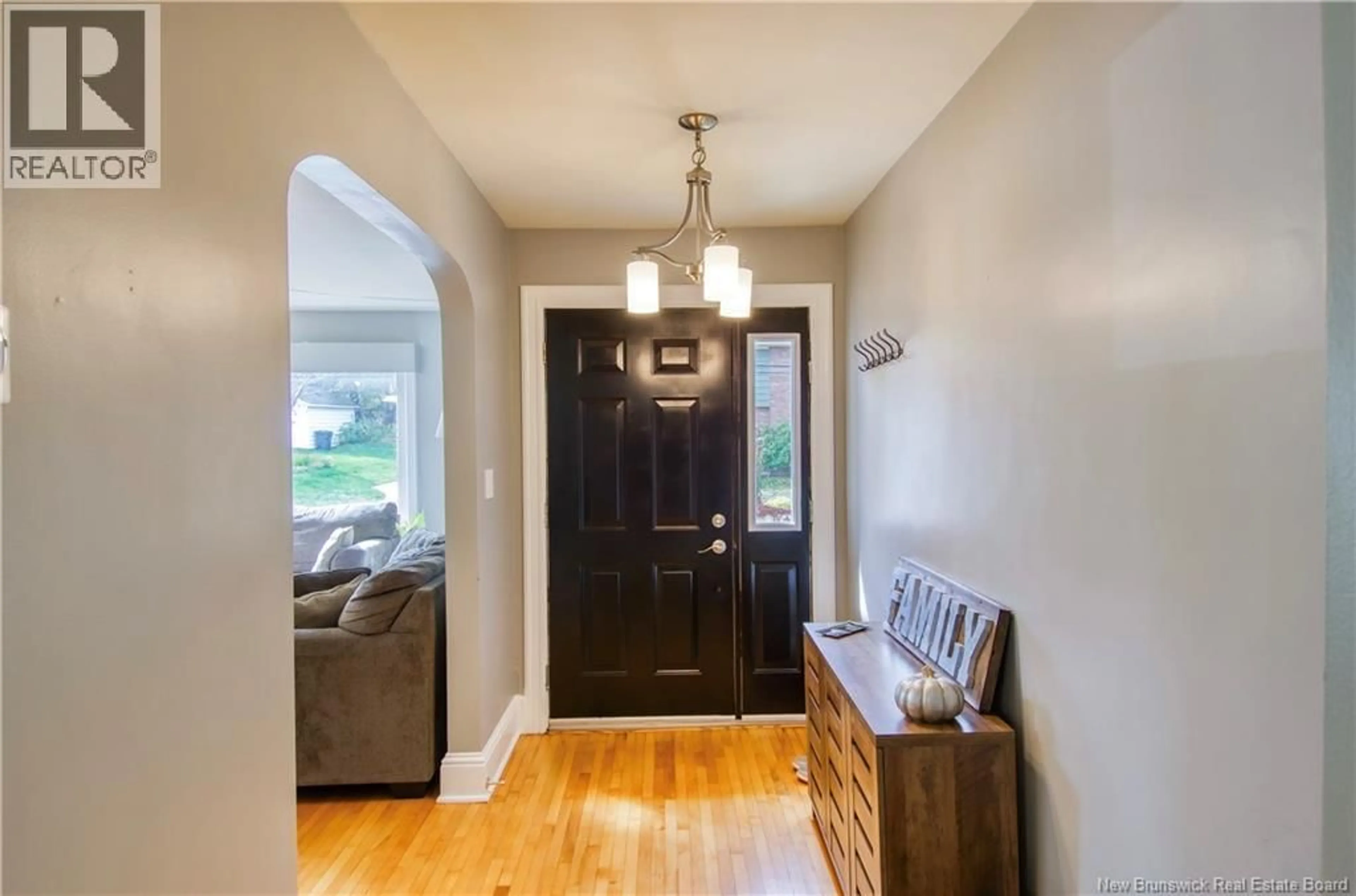 Indoor entryway for 361 YOUNG STREET, Saint John New Brunswick E2M2T9