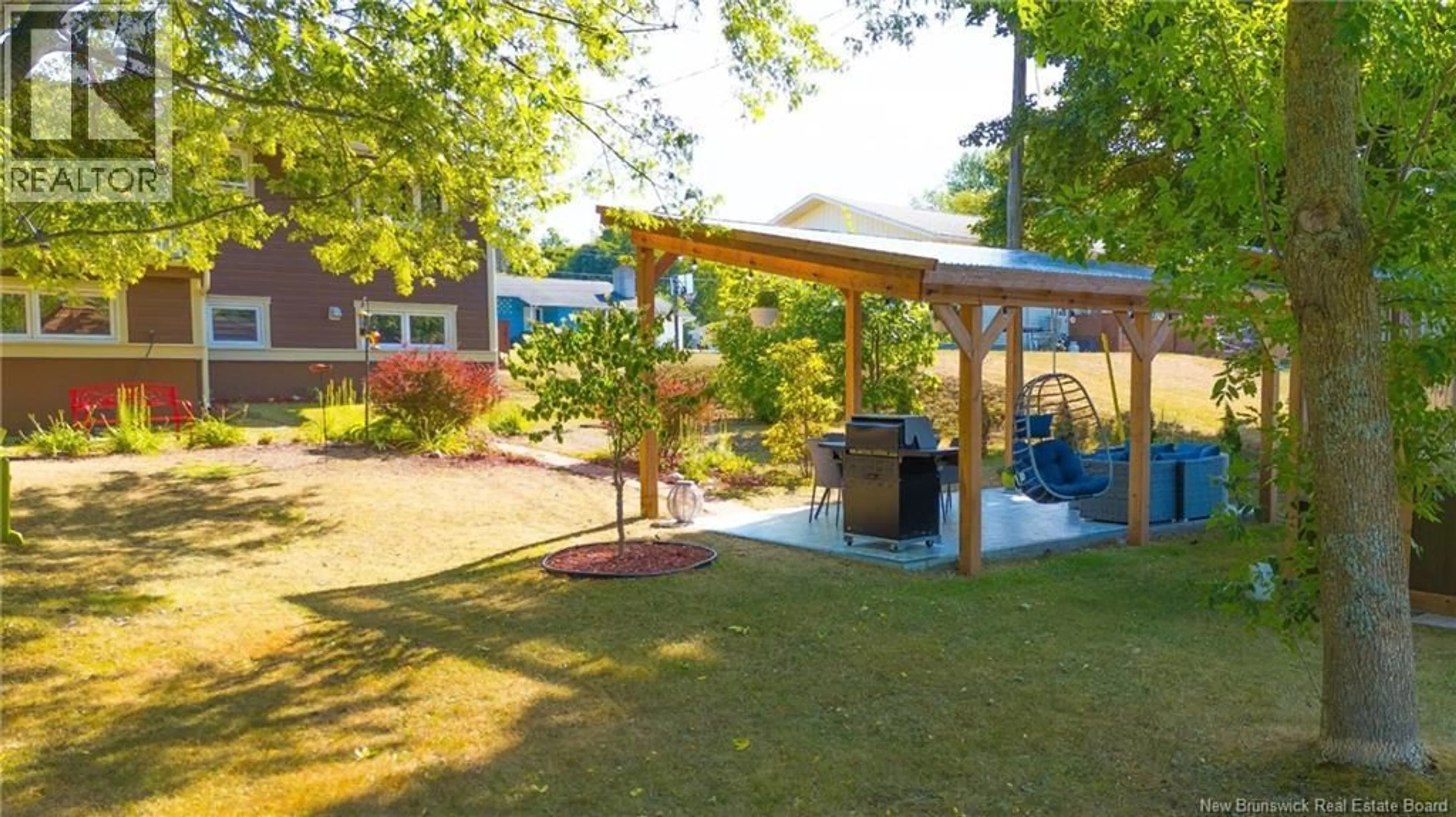 Patio, street for 163 GRANDE-ALLÉE LANE, Caraquet New Brunswick E1W1A5