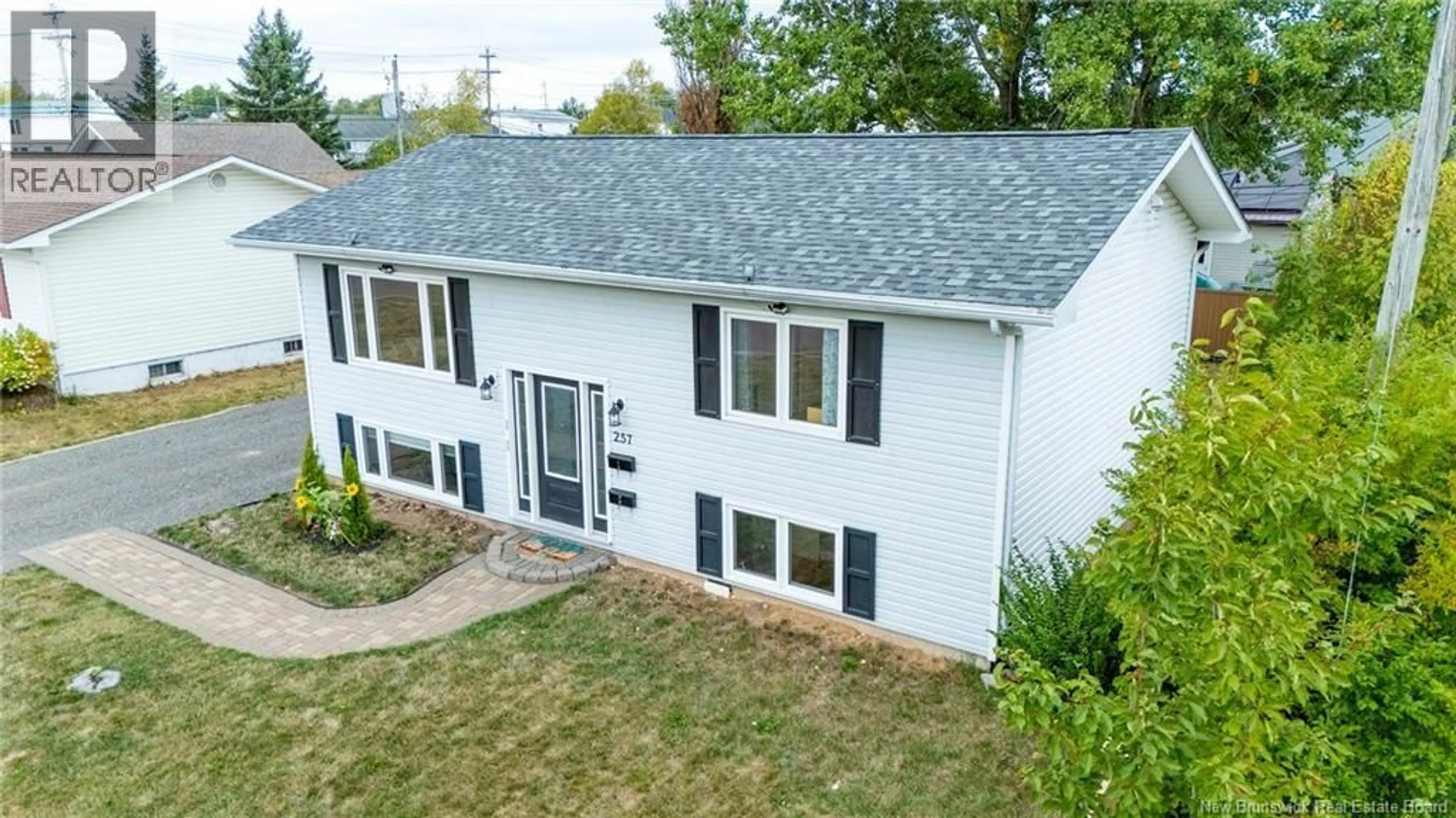 A pic from outside/outdoor area/front of a property/back of a property/a pic from drone, street for 257 RYAN STREET, Moncton New Brunswick E1G1R2