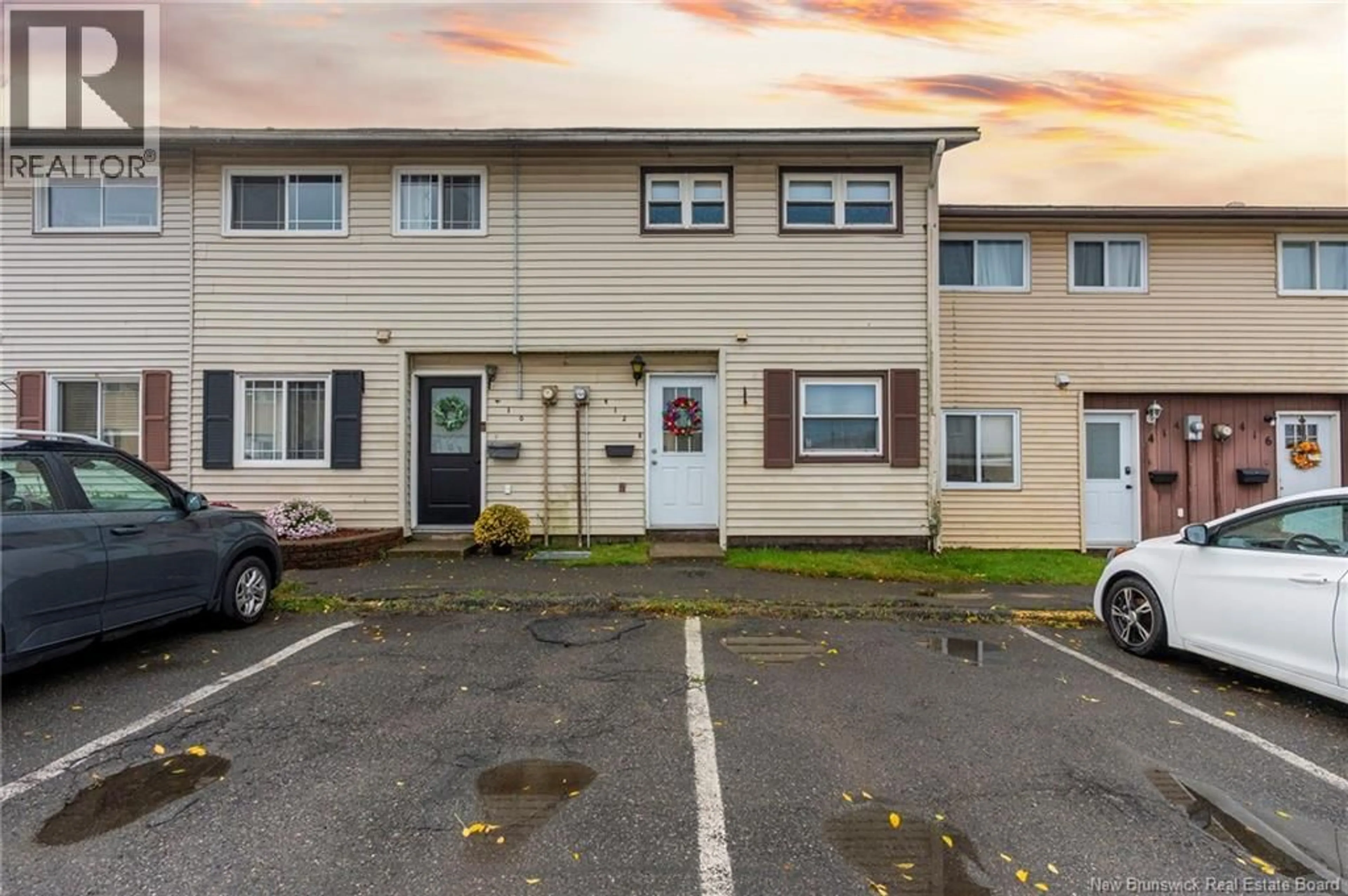 A pic from outside/outdoor area/front of a property/back of a property/a pic from drone, street for 412 HIGHMEADOW, Saint John New Brunswick E2J3V1