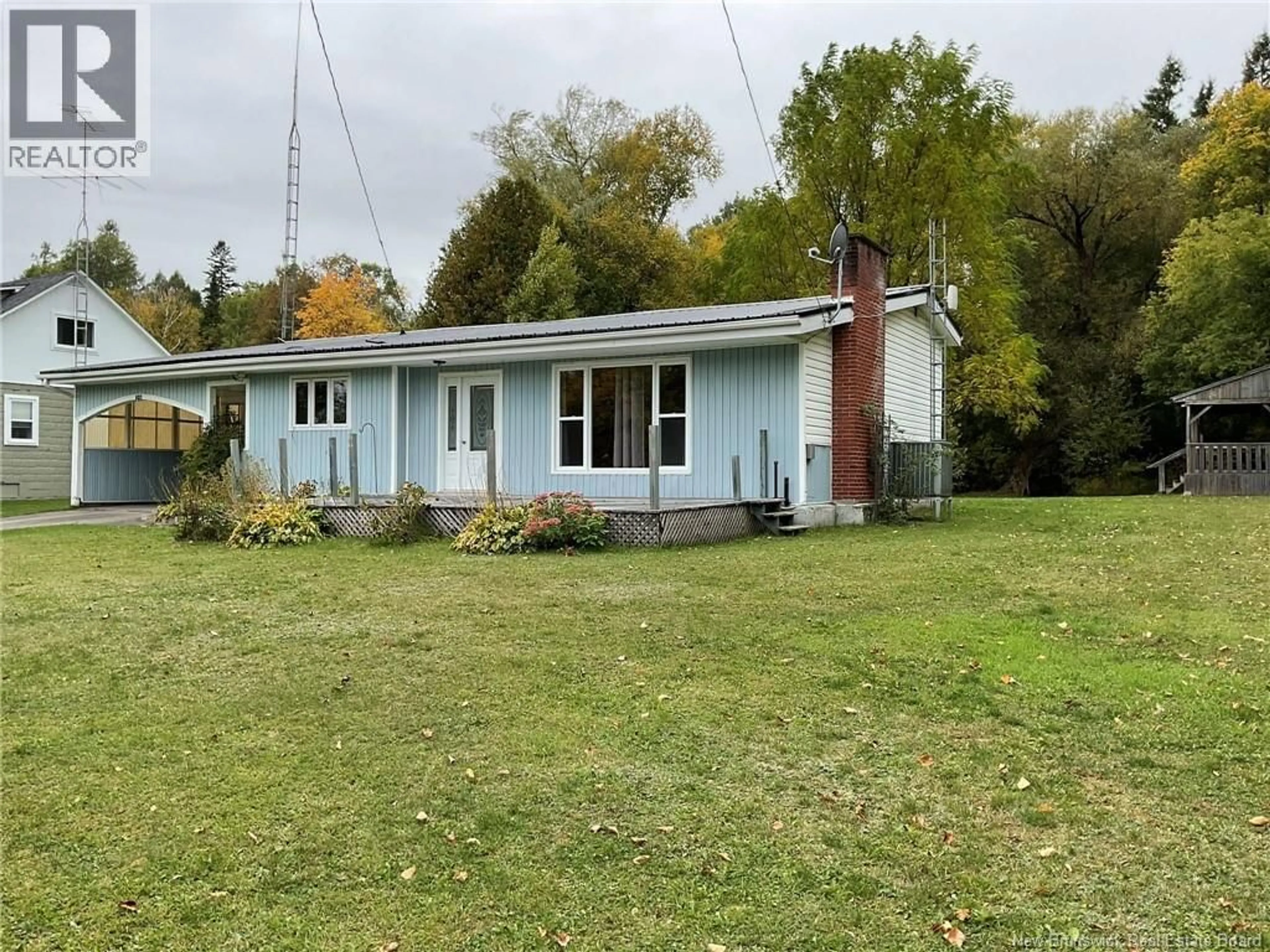 A pic from outside/outdoor area/front of a property/back of a property/a pic from drone, unknown for 25 PLEASANT STREET, Aroostook New Brunswick E7H3M7