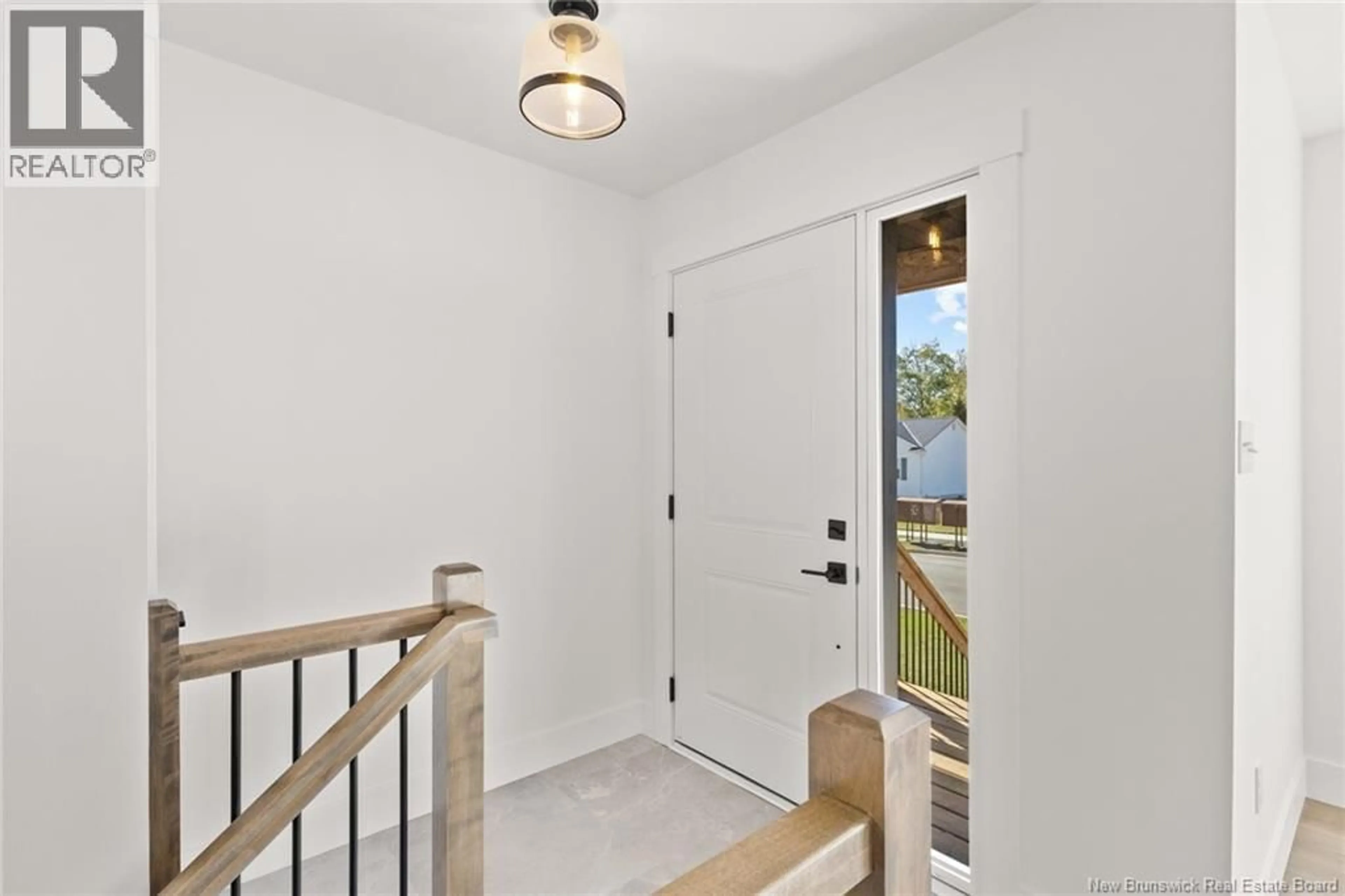 Indoor entryway for 26 ATTENBOROUGH DRIVE, Fredericton New Brunswick E3A9R6