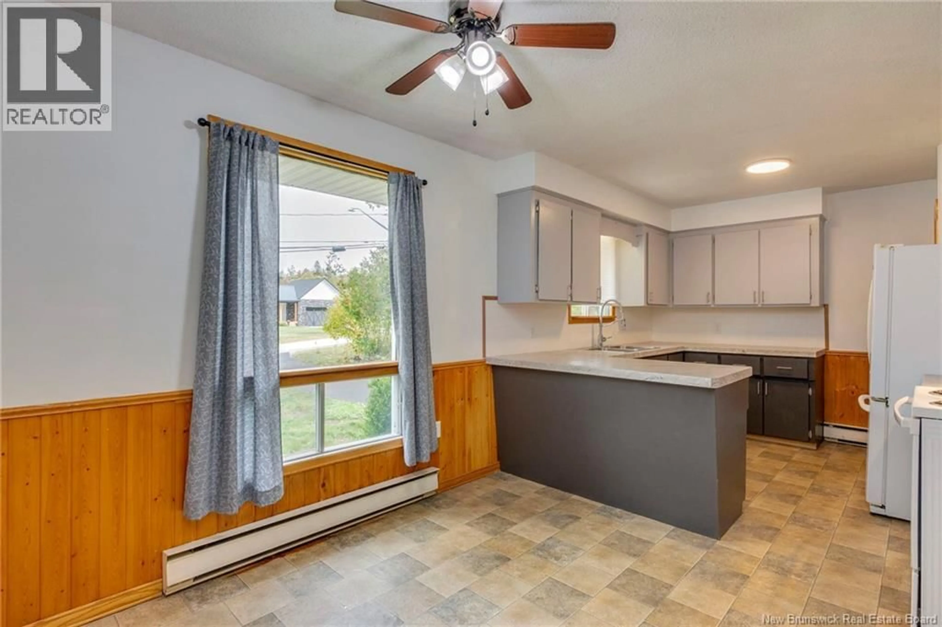 Open concept kitchen, unknown for 70 STOCK FARM ROAD, Quispamsis New Brunswick E2G2A4